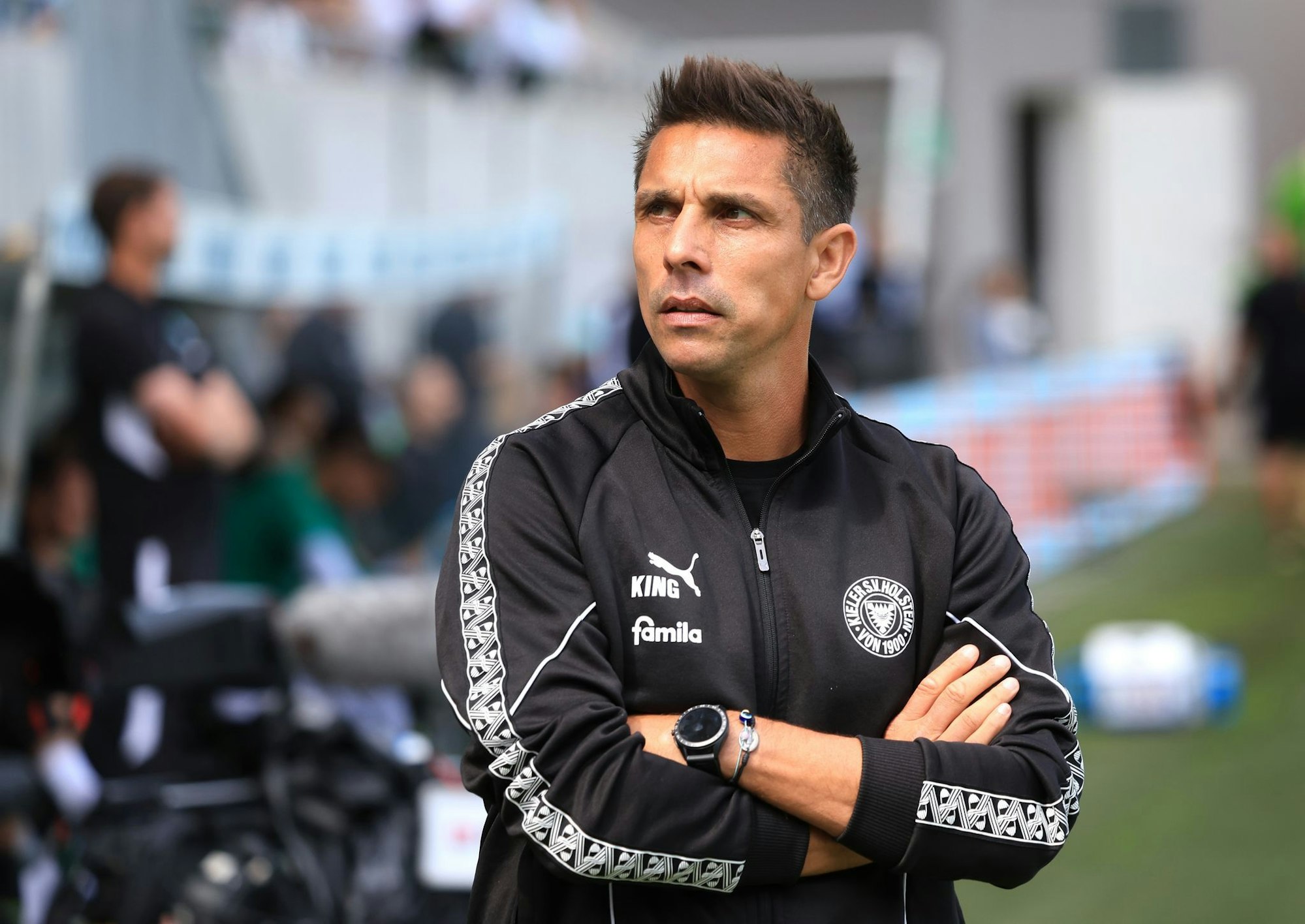 Lehnt die Handshake-Regel ab: Holstein Kiels Trainer Marcel Rapp.