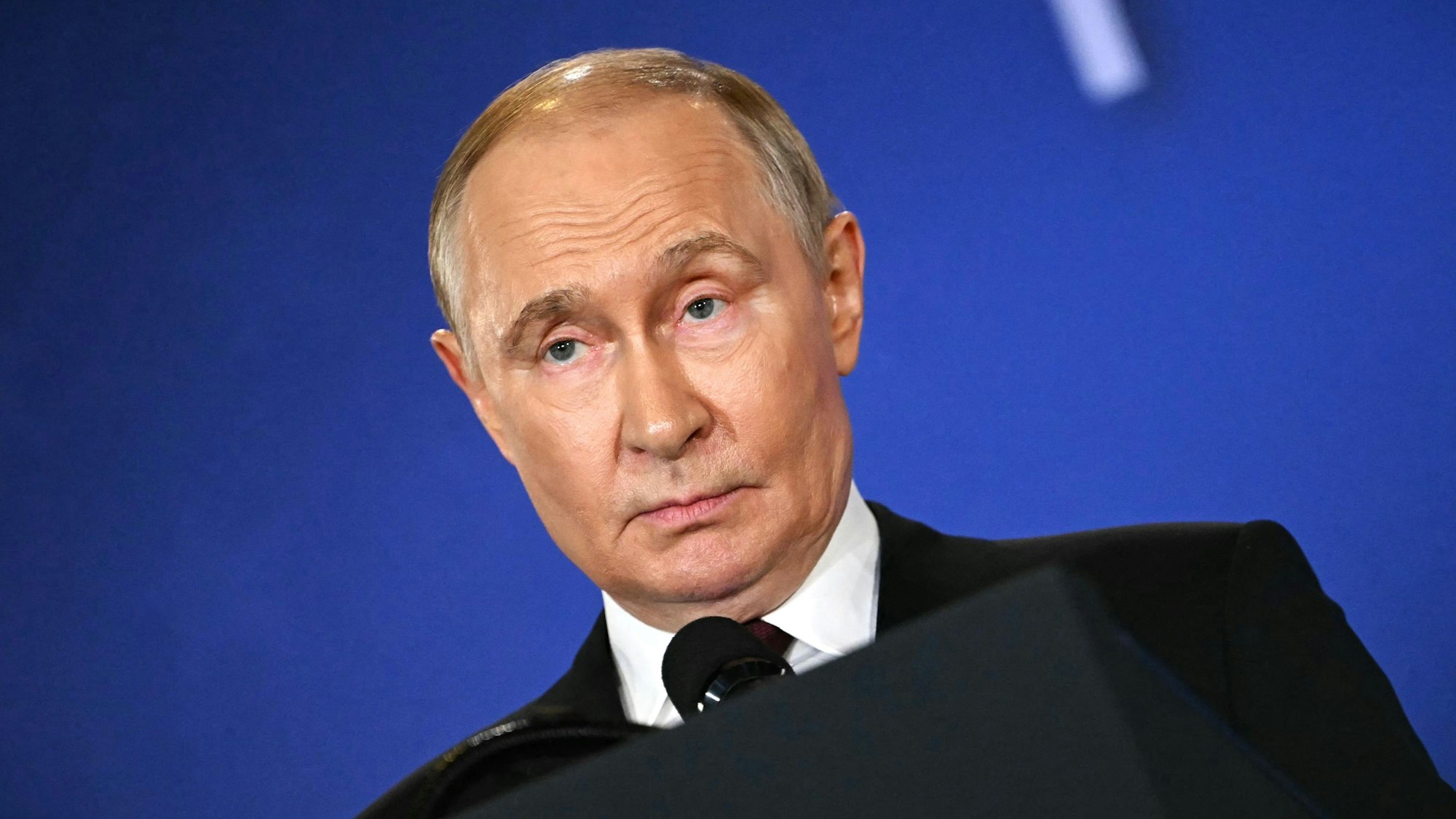 Kremlchef Wladimir Putin bei einer Pressekonferenz. (Archivbild)