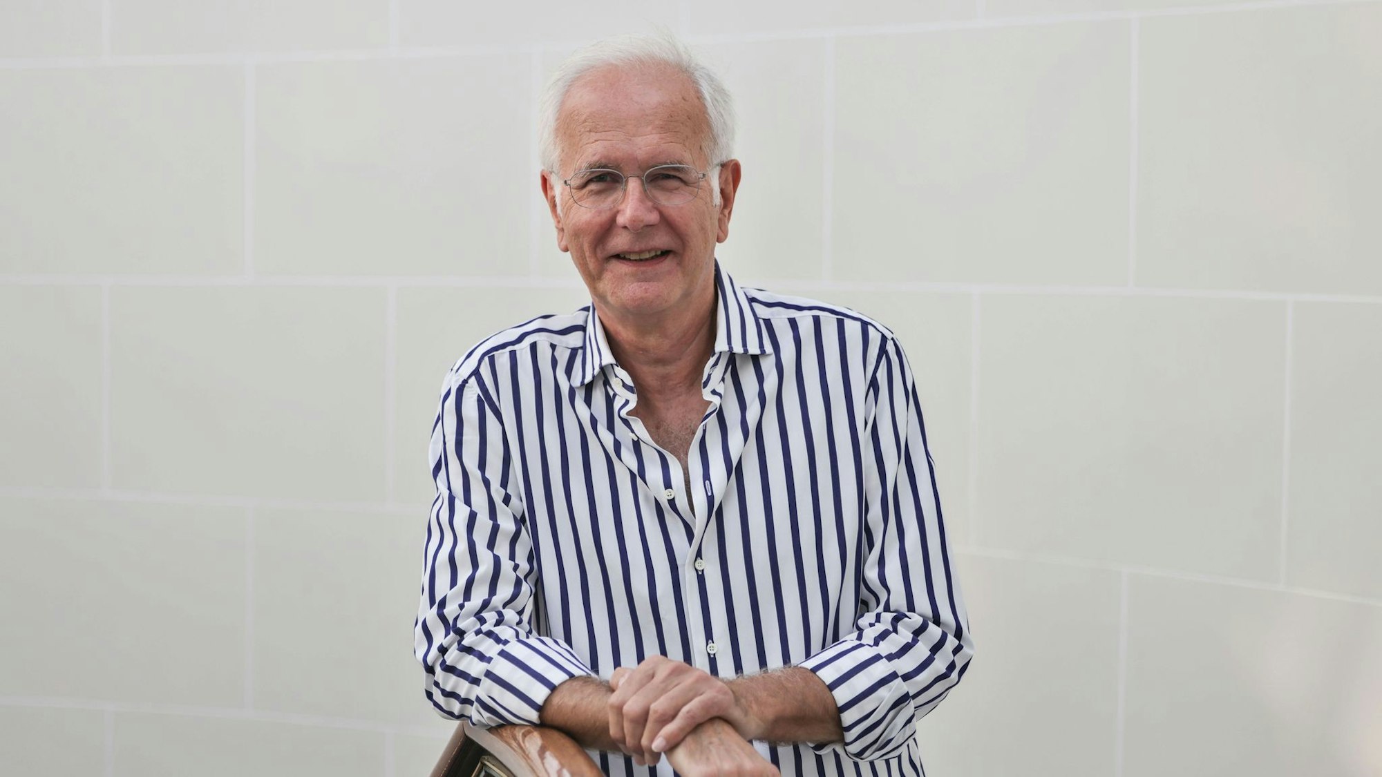 Harald Schmidt hat einen Tipp für alle, die auswandern wollen: Erst mal die Lage vor Ort checken. (Archivbild)