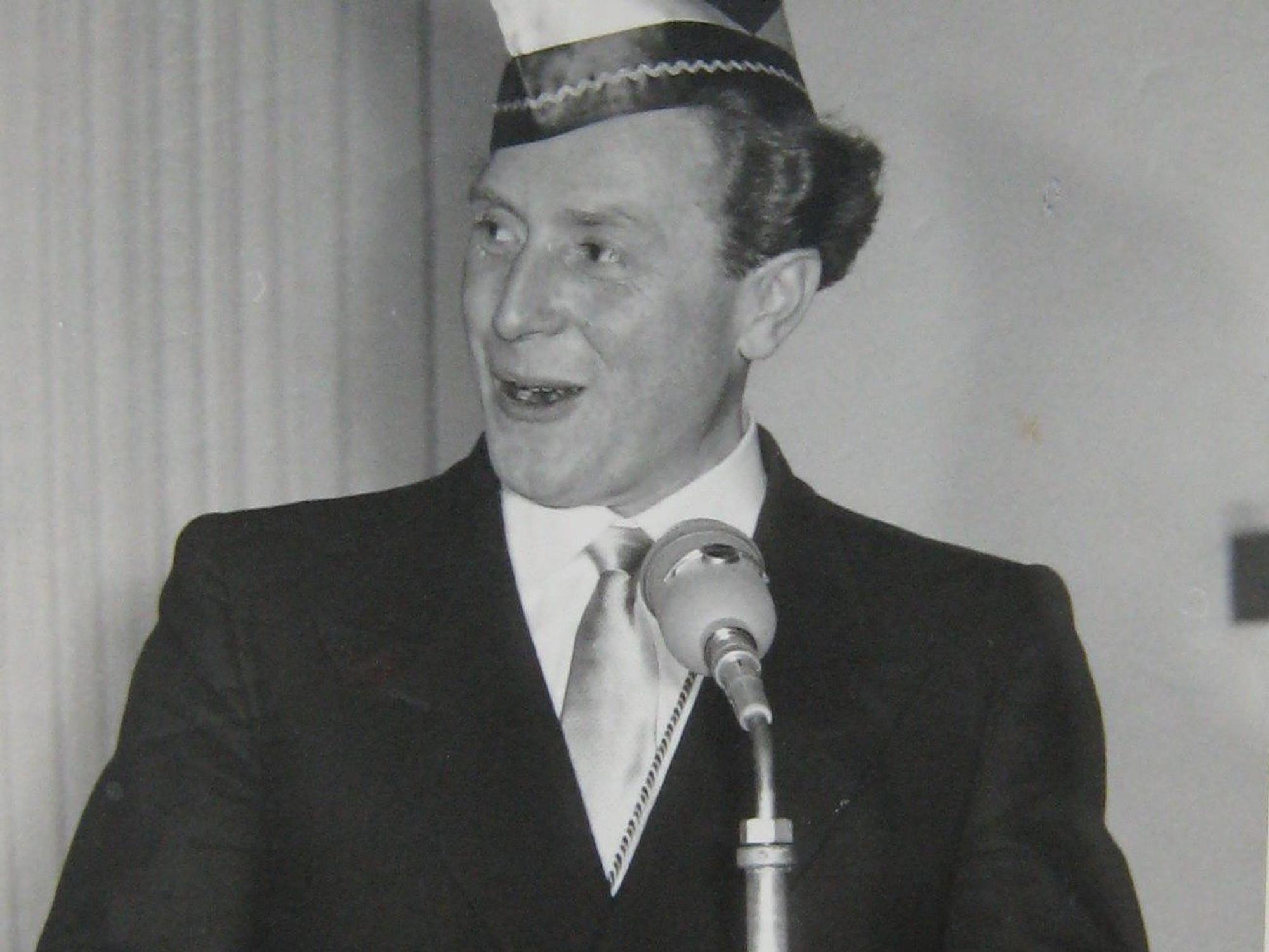 Ludwig Sebus bei einem Auftritt