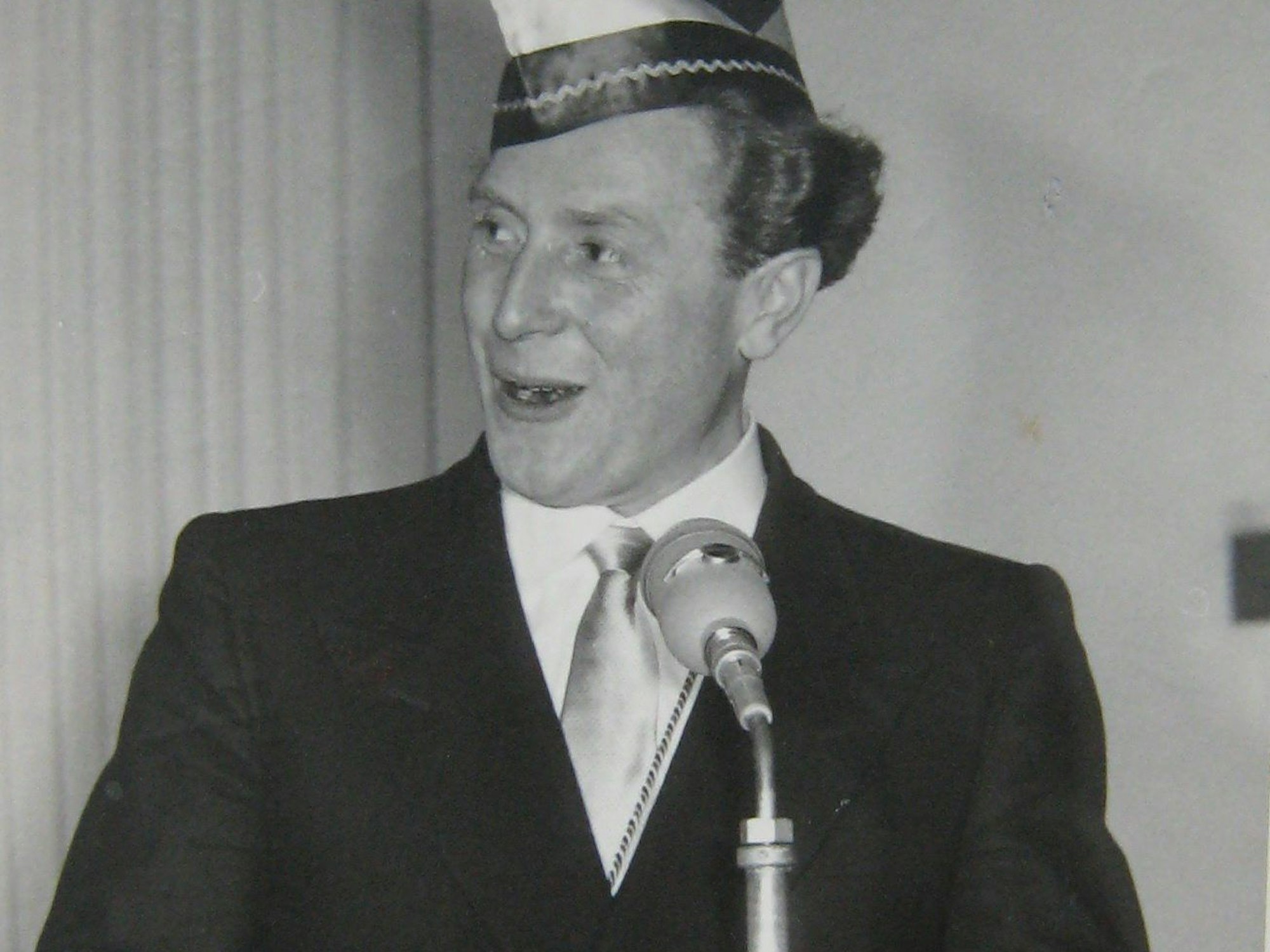 Ludwig Sebus bei einem Auftritt