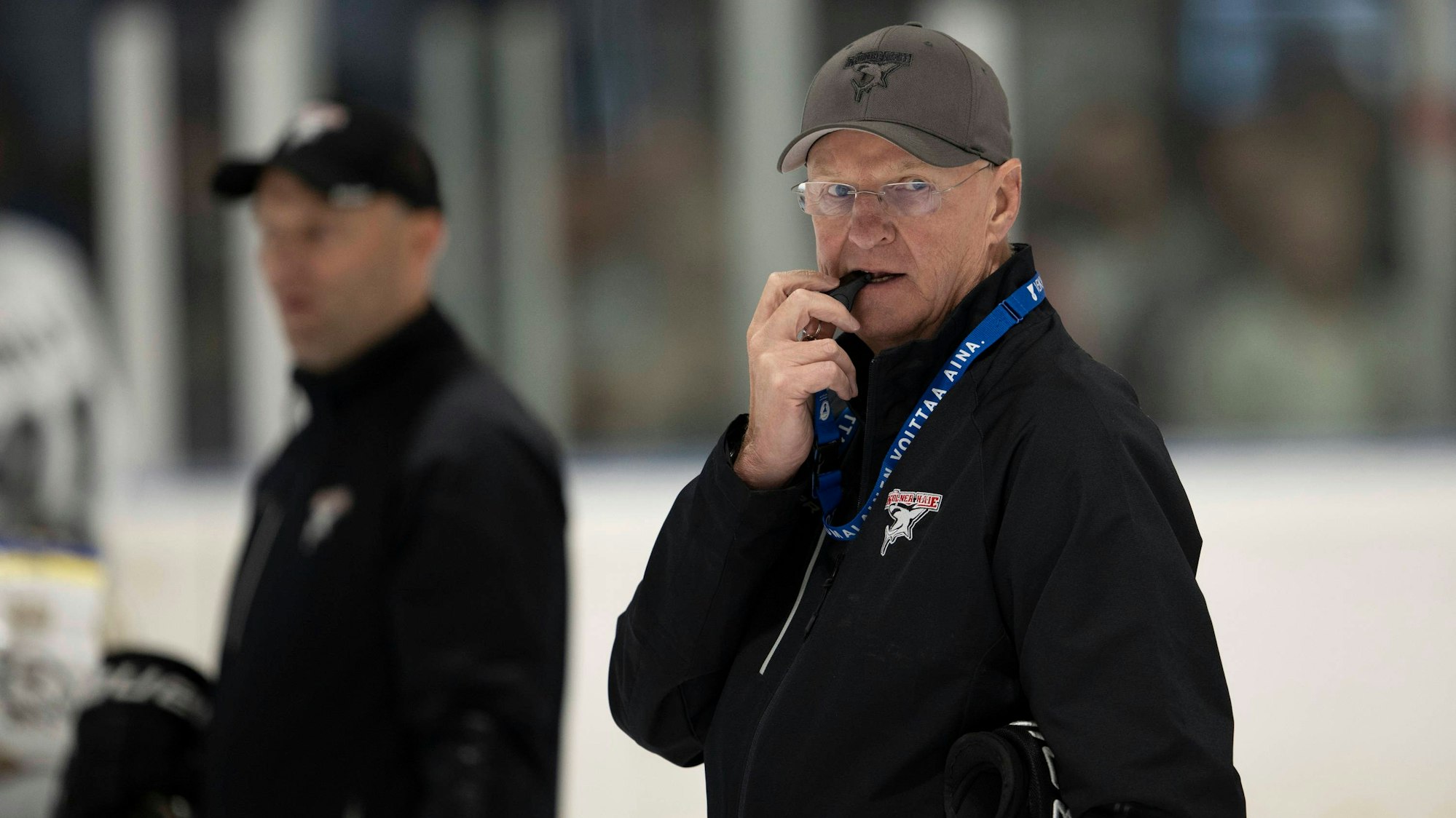 PENNY DEL 1 Trainingsauftakt Kölner Haie Köln, 10.08.2025 Kari Jalonen Kölner Haie, trainer PENNY DEL 1 Trainingsauftakt Kölner Haie am 10.08.2025 in der KA2 in Köln Deutschland. *** PENNY DEL 1 training kick-off Kölner Haie Cologne, 10 08 2025 Kari Jalonen Kölner Haie, coach PENNY DEL 1 training kick-off Kölner Haie on 10 08 2025 at KA2 in Cologne Germany Copyright: xBEAUTIFULxSPORTS/AndreasxDickx