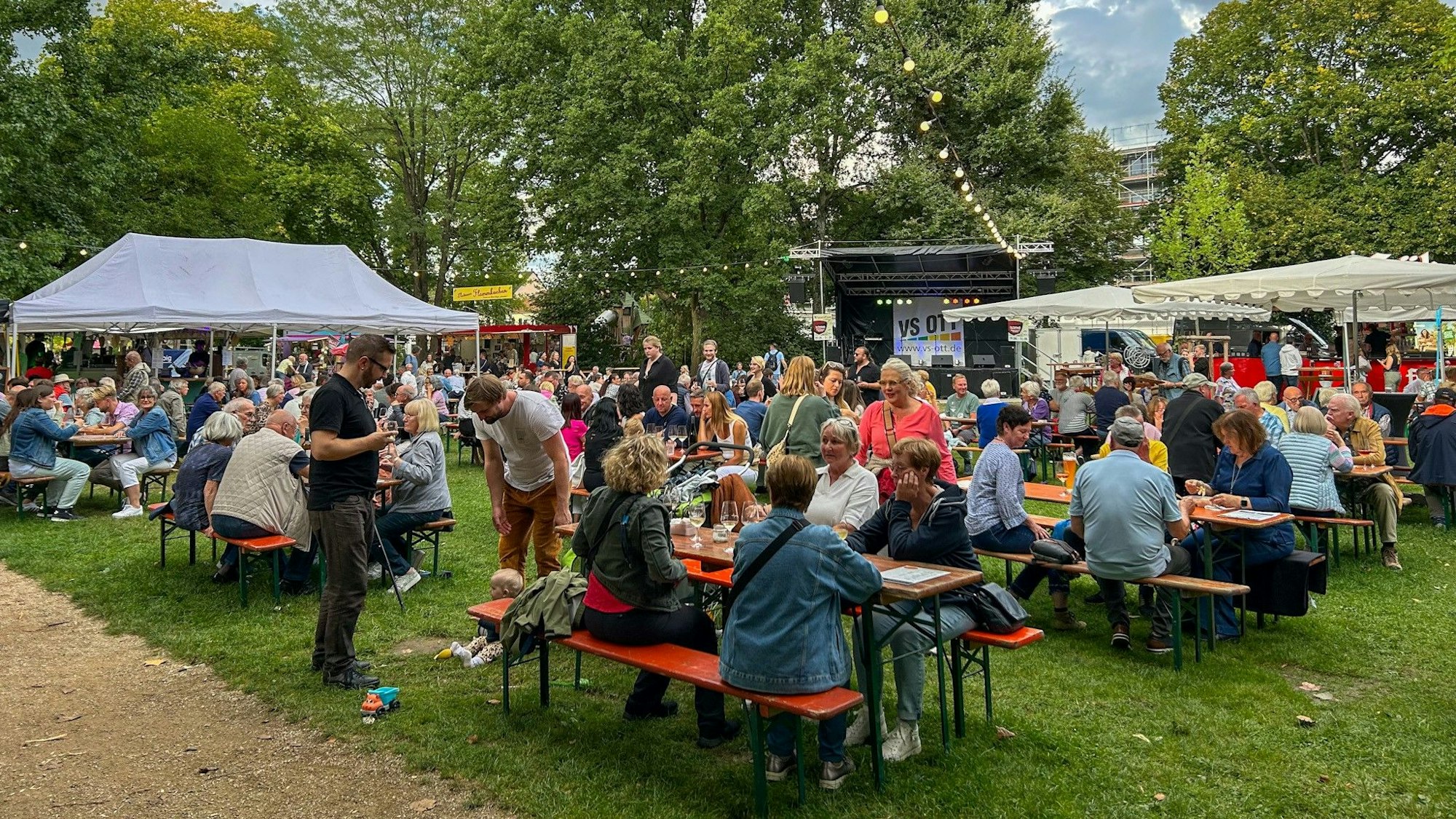 Das Winzerfest Leichlingen ist zurück im Neuen Stadtpark.