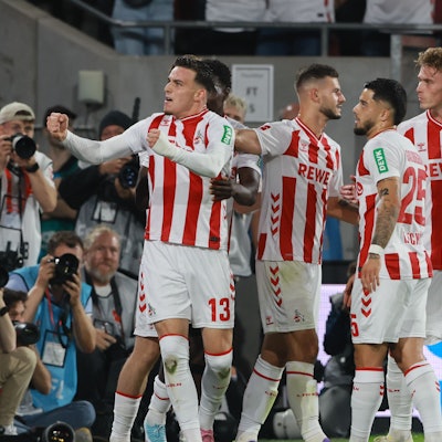 Lukas Kwasniok will mit dem 1. FC Köln nach dem erfolgreichen Bundesliga-Auftakt nachlegen.