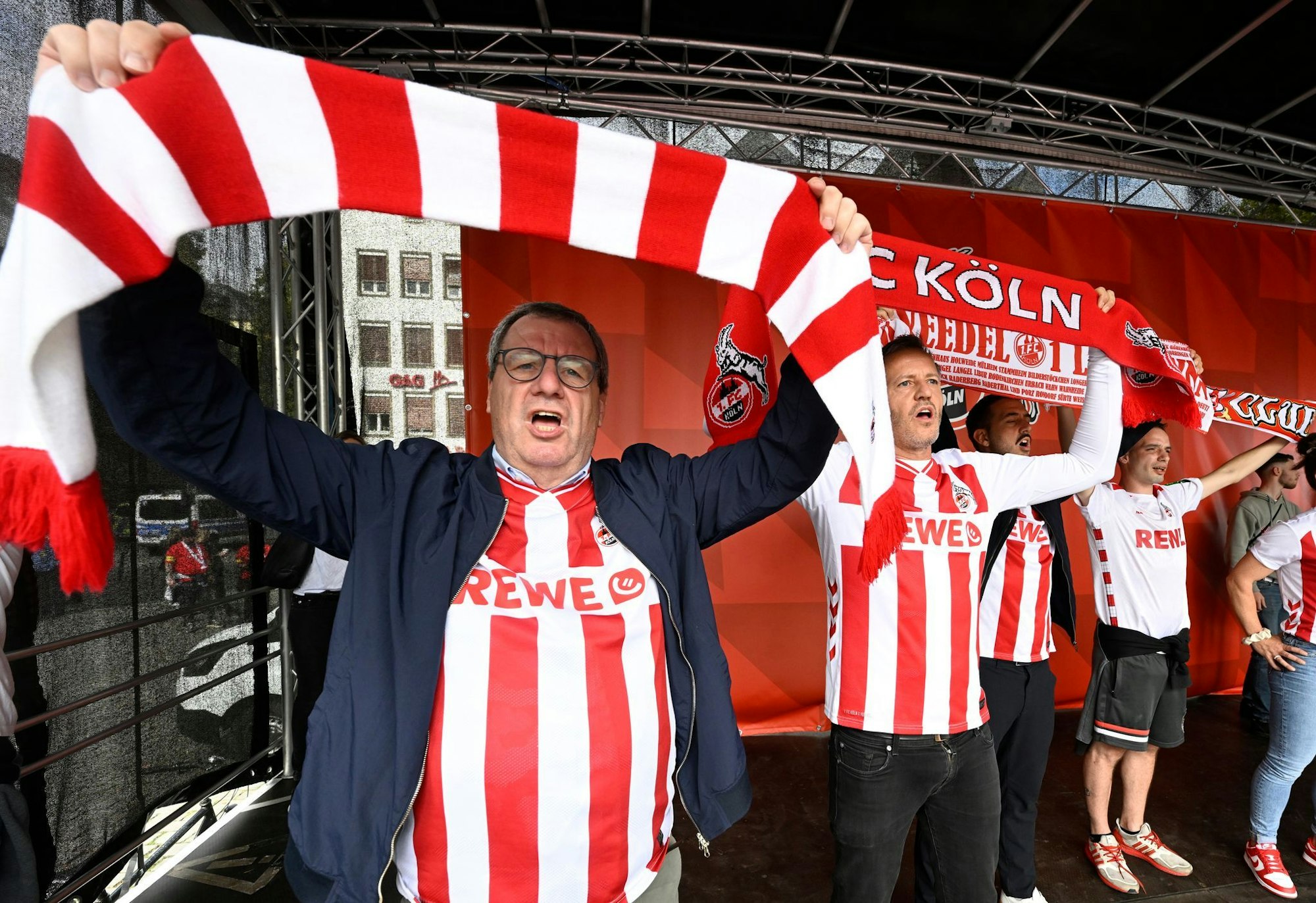 Auch FC-Präsident Werner Wolf war bei der Demonstration dabei.