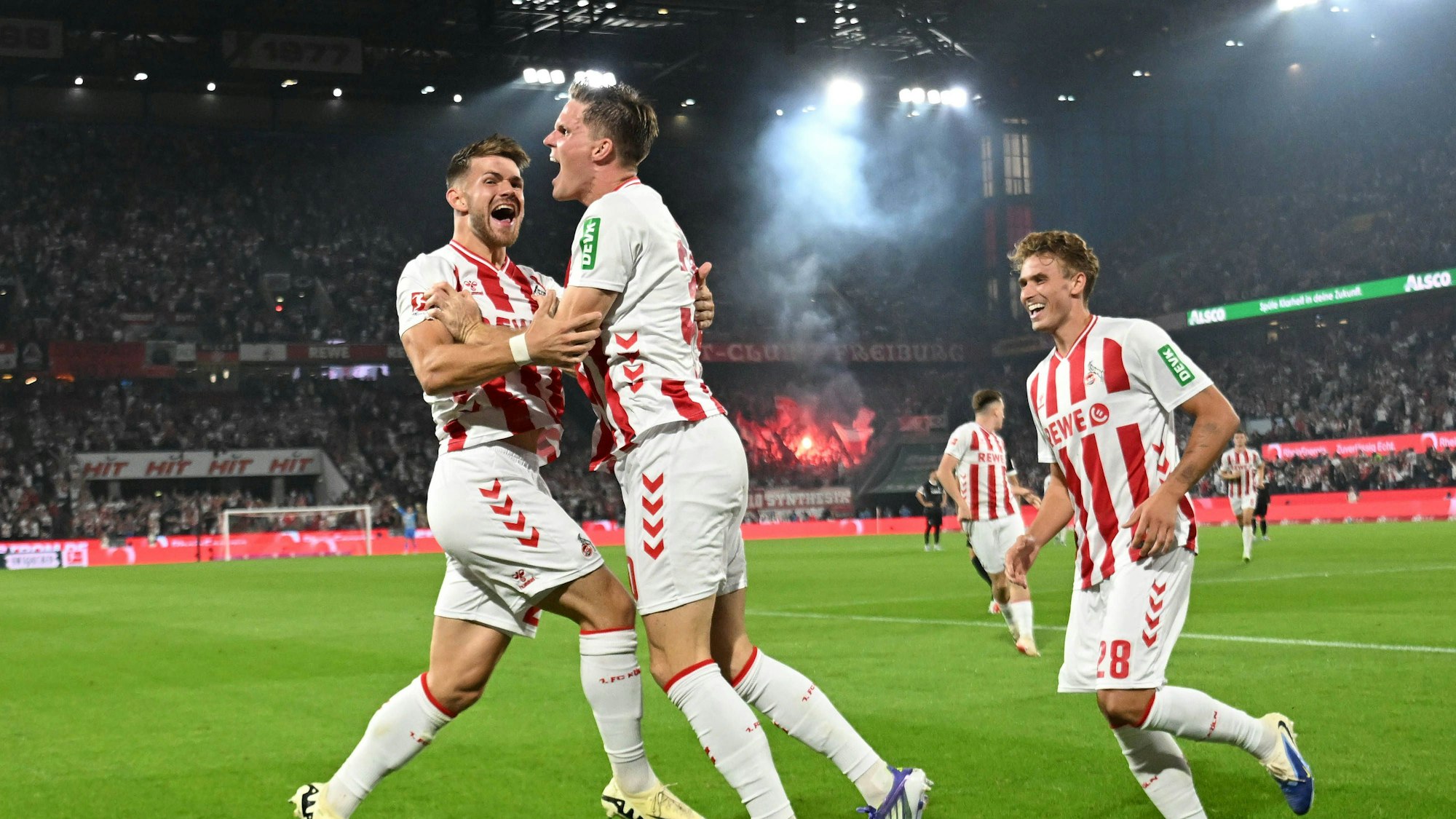 Gleich vier mal durften die FC-Spieler gegen Freiburg jubeln.