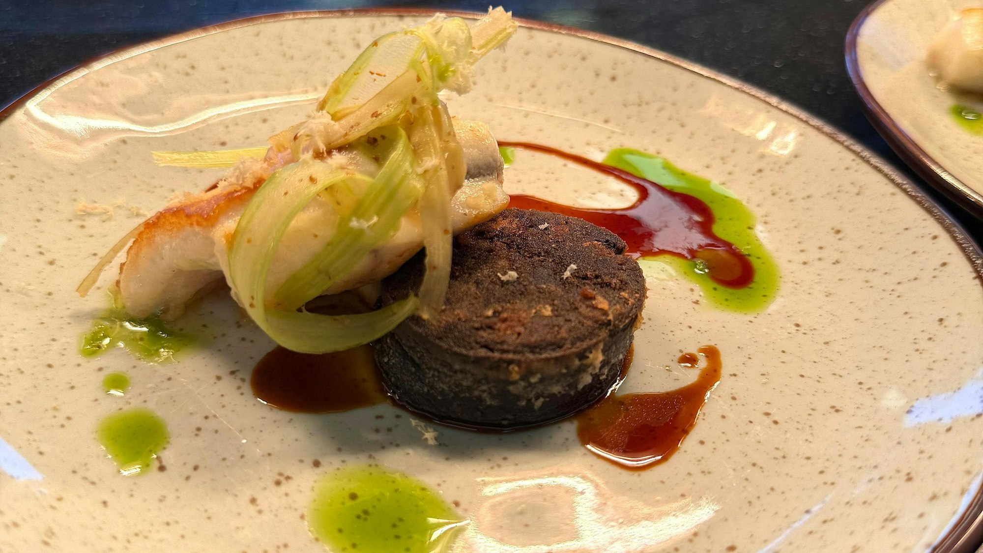 Steinbutt mit Flönz, gekocht von Hendrik Olfen.