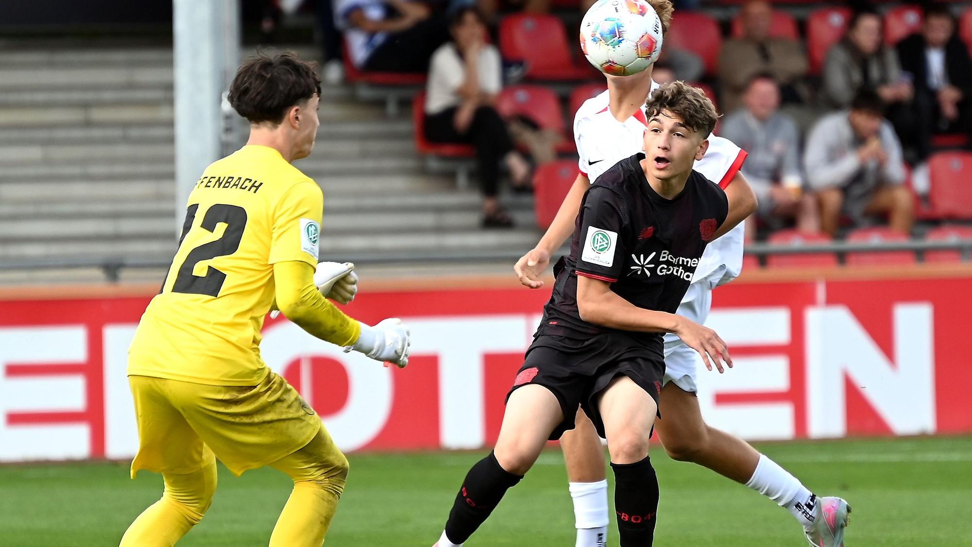 30.08.2025, Fiussball-U17-Bayer 04-Offenbach
rechts: Simone Cannizzaro (Bayer)
Foto: Uli Herhaus