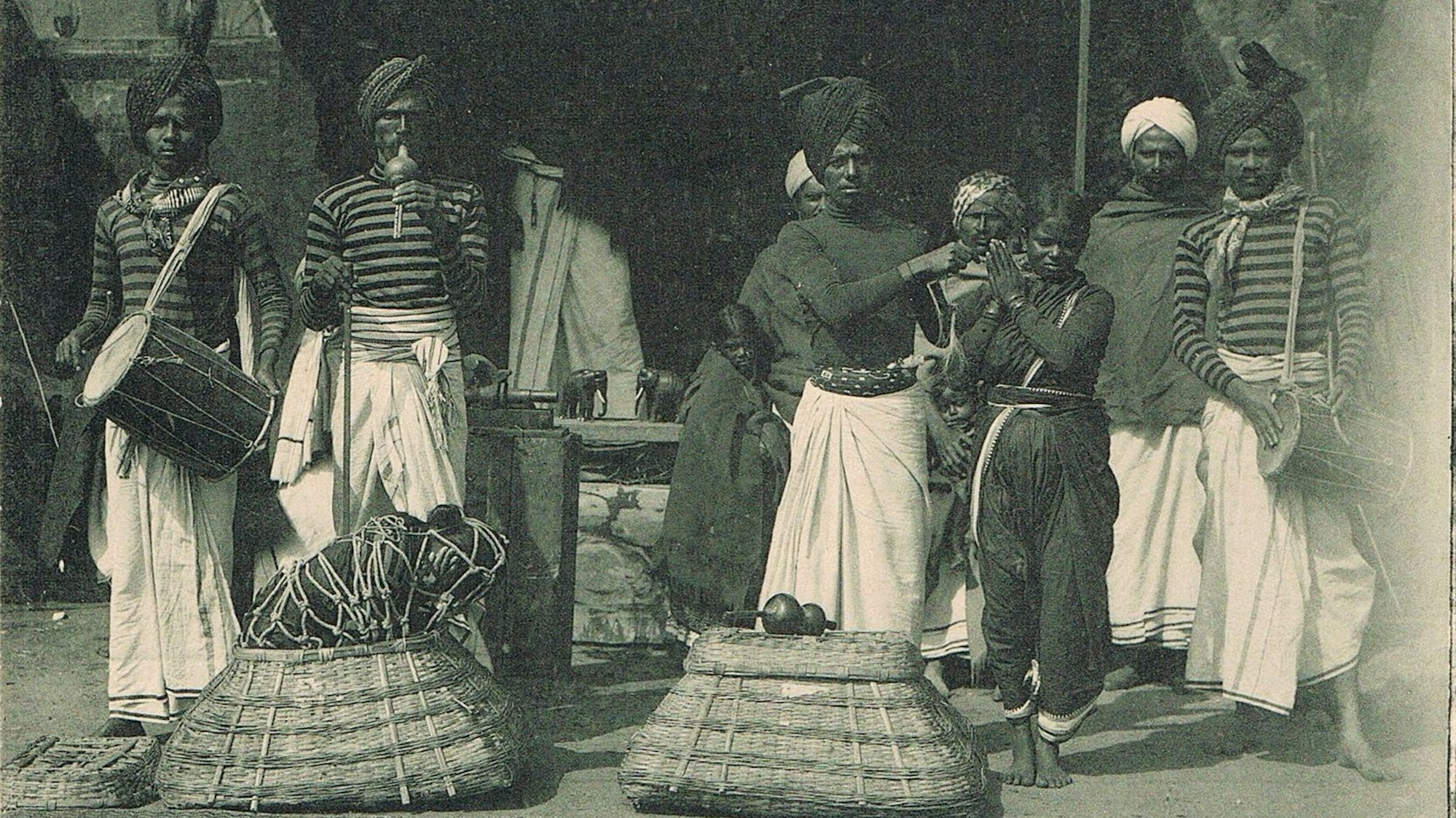 Als Publikumsrenner erwies sich unter anderem „Gustav Hagenbeck's größte indische Völkerschau der Welt“, die 1906 im Kölner Zoo Station machte.