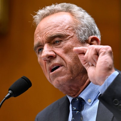 ARCHIV - 14.05.2025, USA, Washington: US-Gesundheitsminister Robert F. Kennedy Jr. spricht vor einem Senatsausschuss für Gesundheit, Bildung, Arbeit und Renten im US-Kapitol in Washington. (zu dpa: «USA: Vizeminister soll Gesundheitsbehörde übernehmen») Foto: John McDonnell/AP/dpa +++ dpa-Bildfunk +++