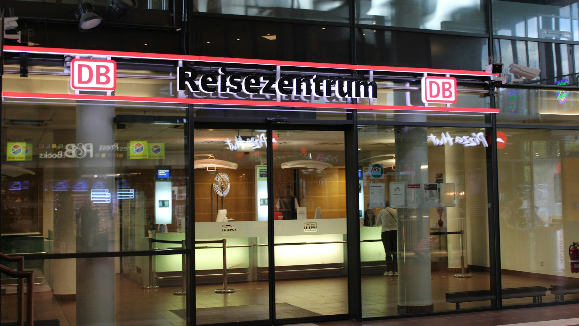 Die Tage des Reisezentrums im ICE-Bahnhof Siegburg/Bonn sind offenbar gezählt