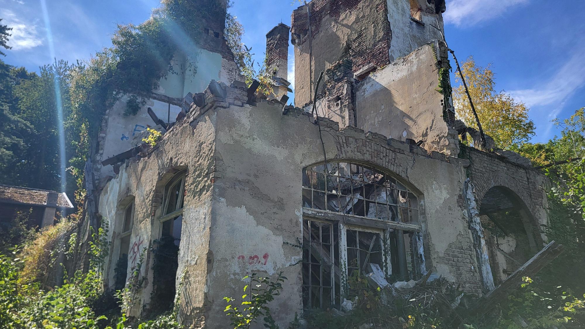 Heute lässt einen der Blick auf das ehemalige Hotel Waldburg nur noch erschaudern.