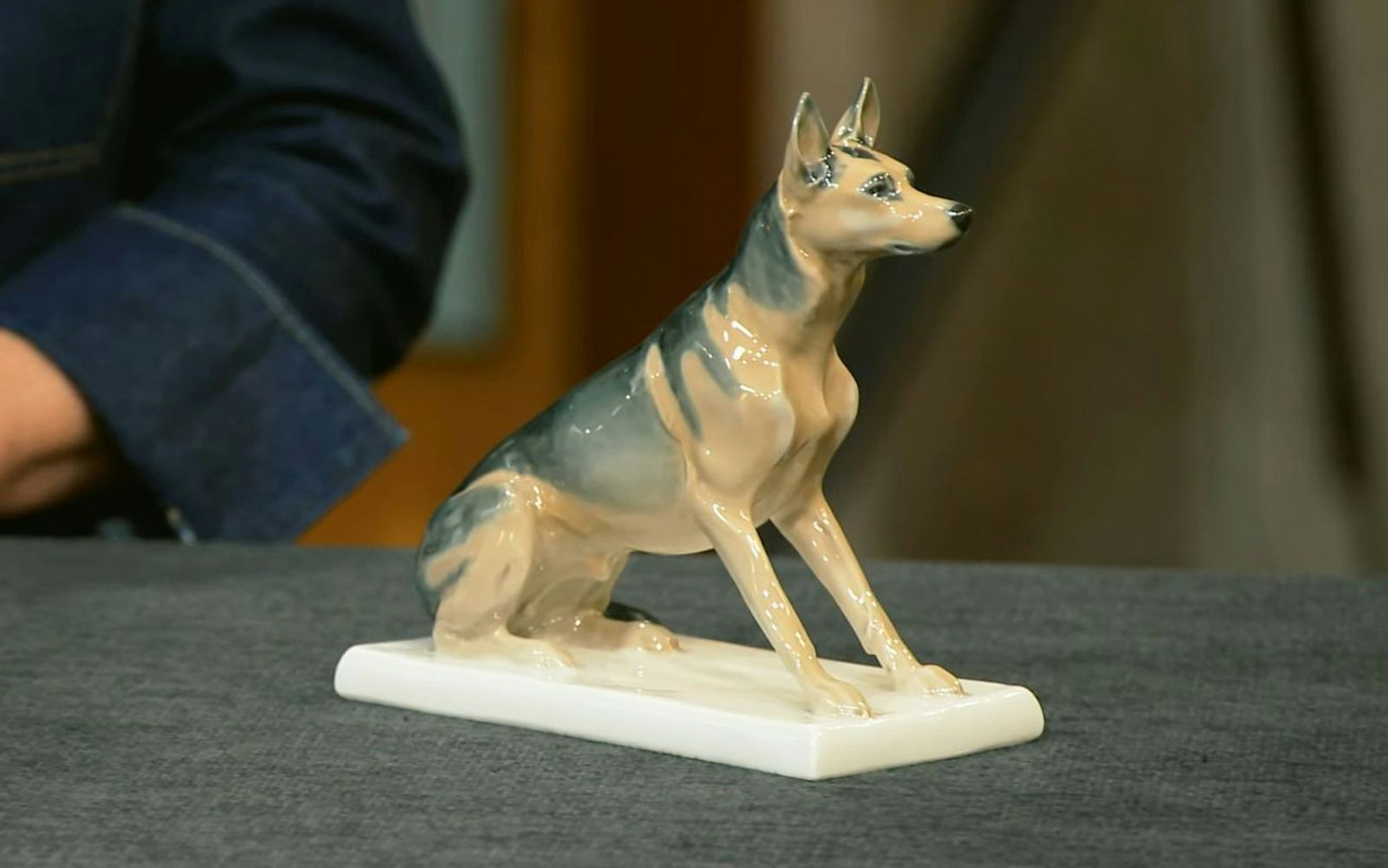 Entworfen hatte die Figur der für seine Tierskulpturen bekannte Bildhauer Paul Walther (1876-1933). (Bild: ZDF)