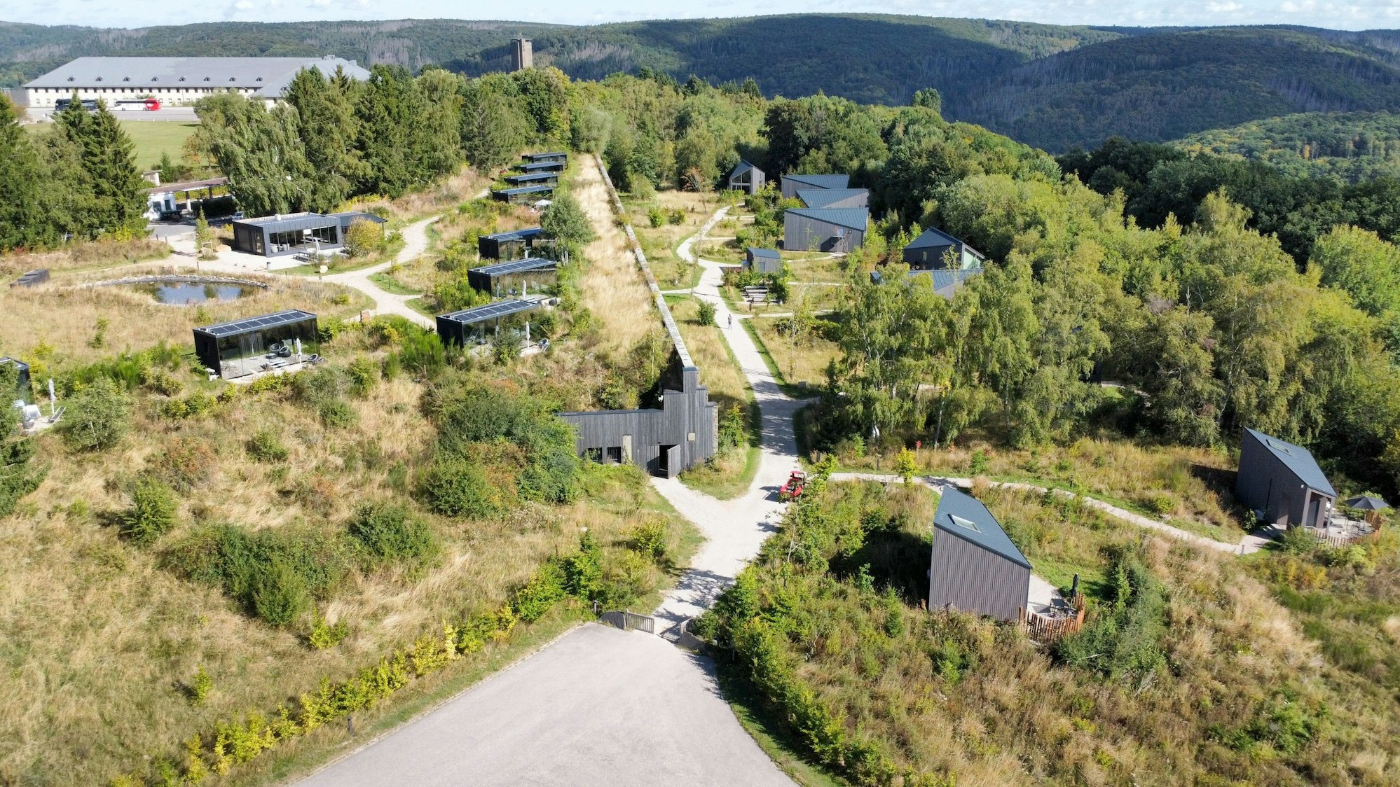 Blick aus der Vogelperspektive auf die Häuser von Neugrad in Vogelsang.