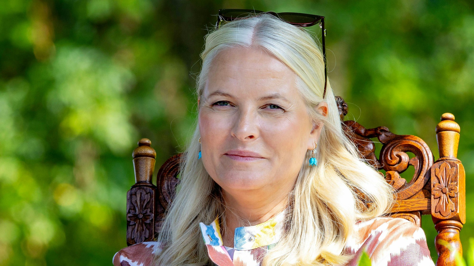 Mette-Marit hält sich bei öffentlichen Auftritten tapfer. Doch die Sorge um ihren Sohn belastet die norwegische Kronprinzessin.