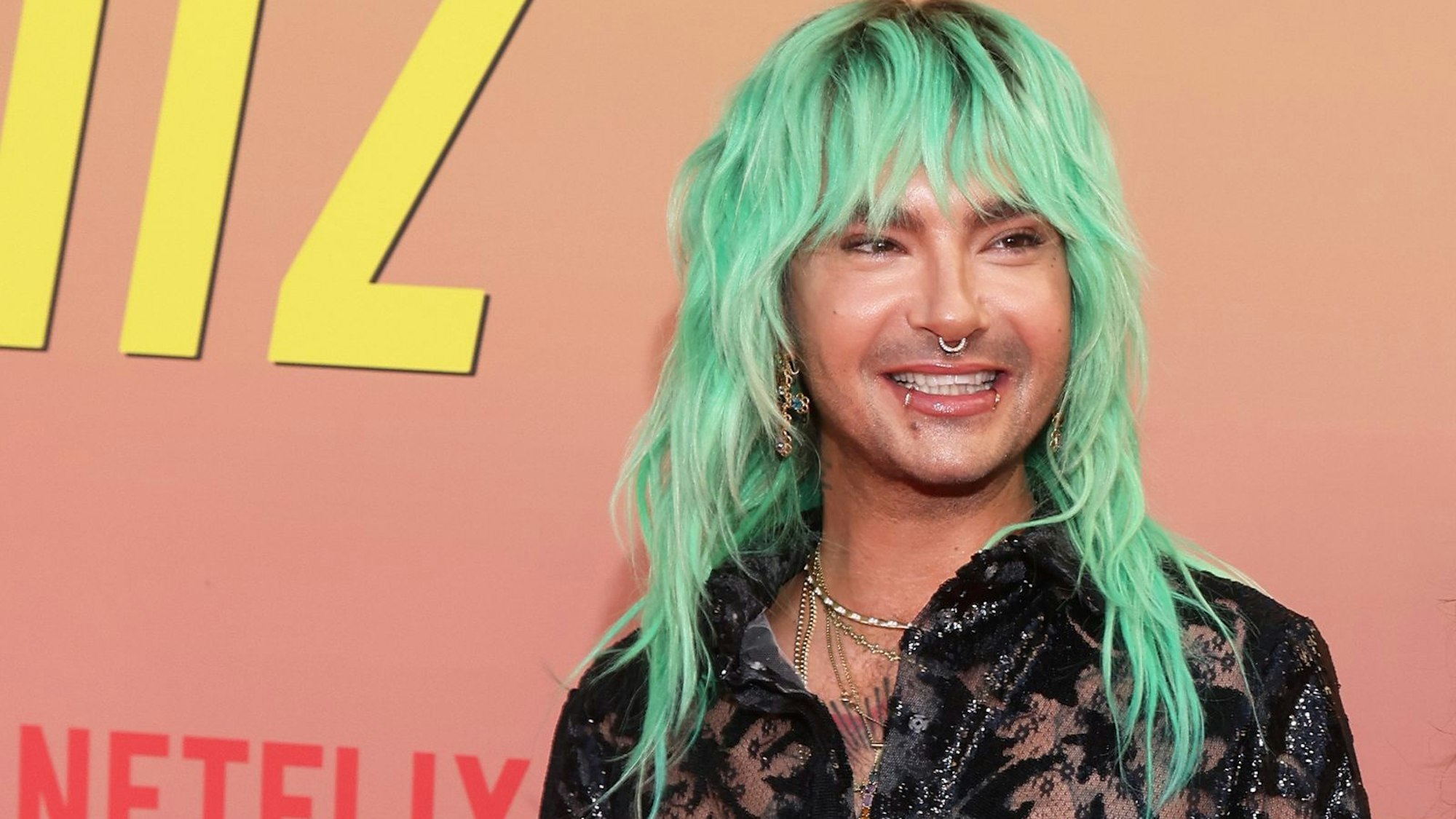 Bill Kaulitz hat in seinem Podcast „Kaulitz Hills - Senf aus Hollywood“ Details von seiner Poolparty verraten. (Bild: 2025 Getty Images/Gerald Matzka)