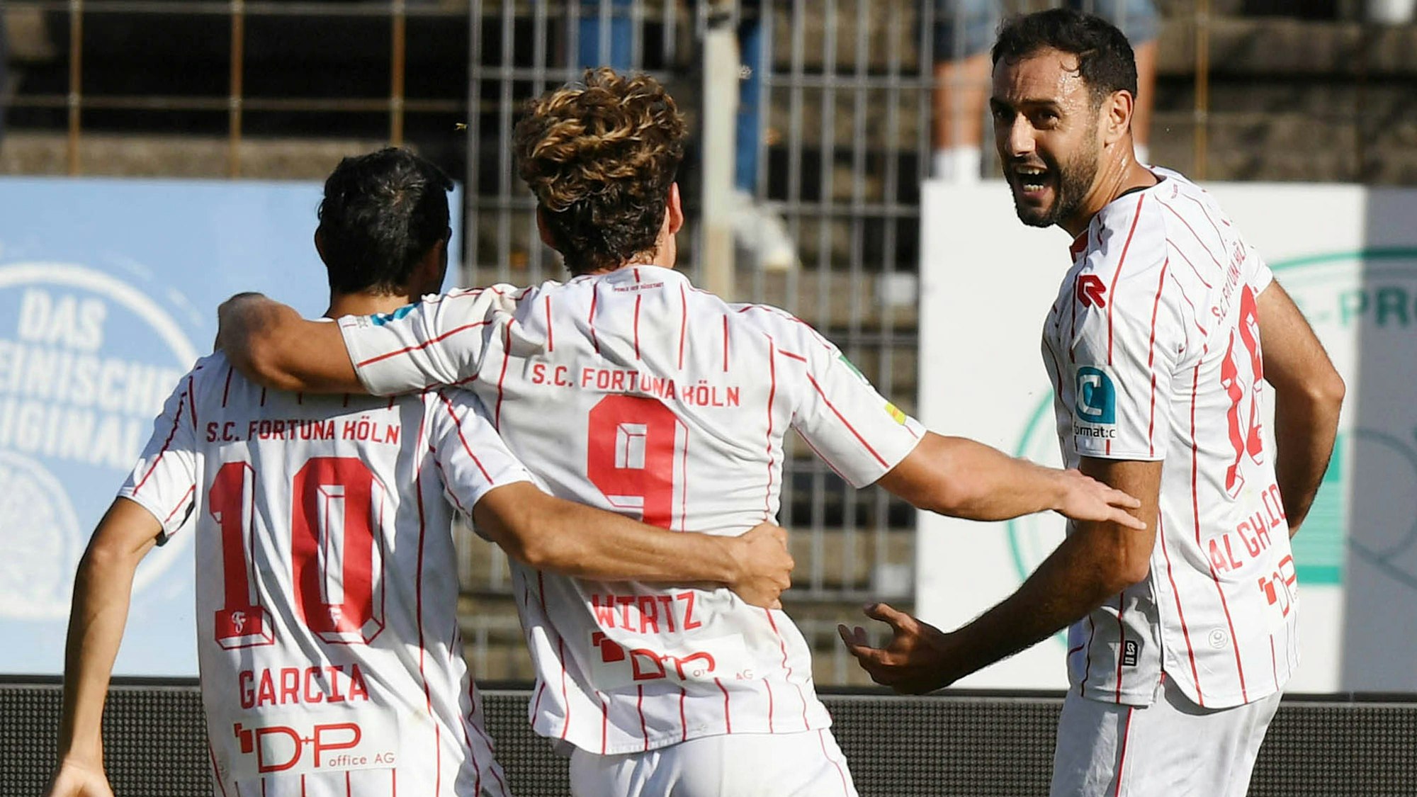Fortuna Köln bejubelt den Siegtreffer im Derby gegen Fortuna Düsseldorf II