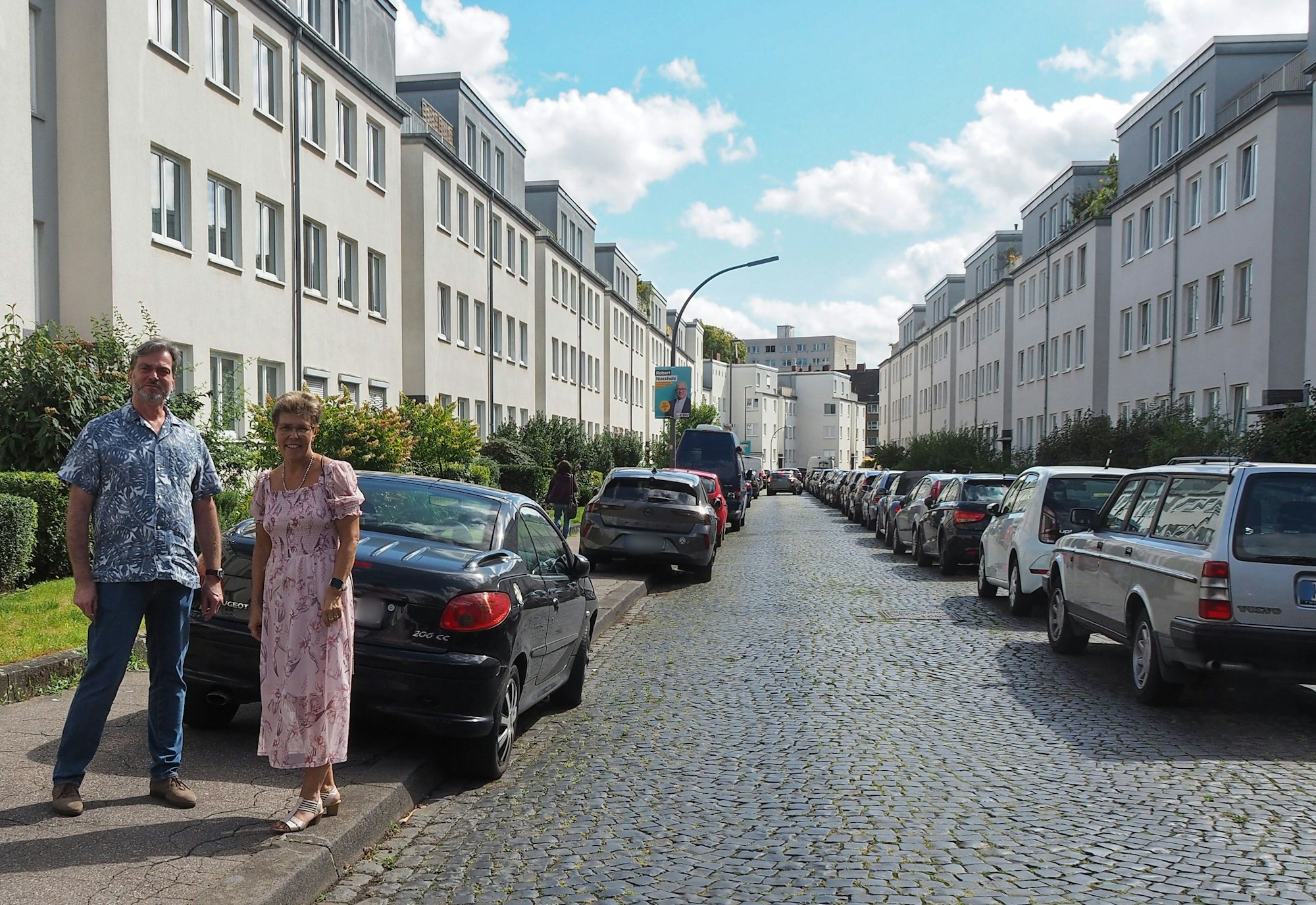 Holger Kroker und Sandra Walter wohnen in der Bornheimer Straße und sind besorgt, wo sie noch parken können.