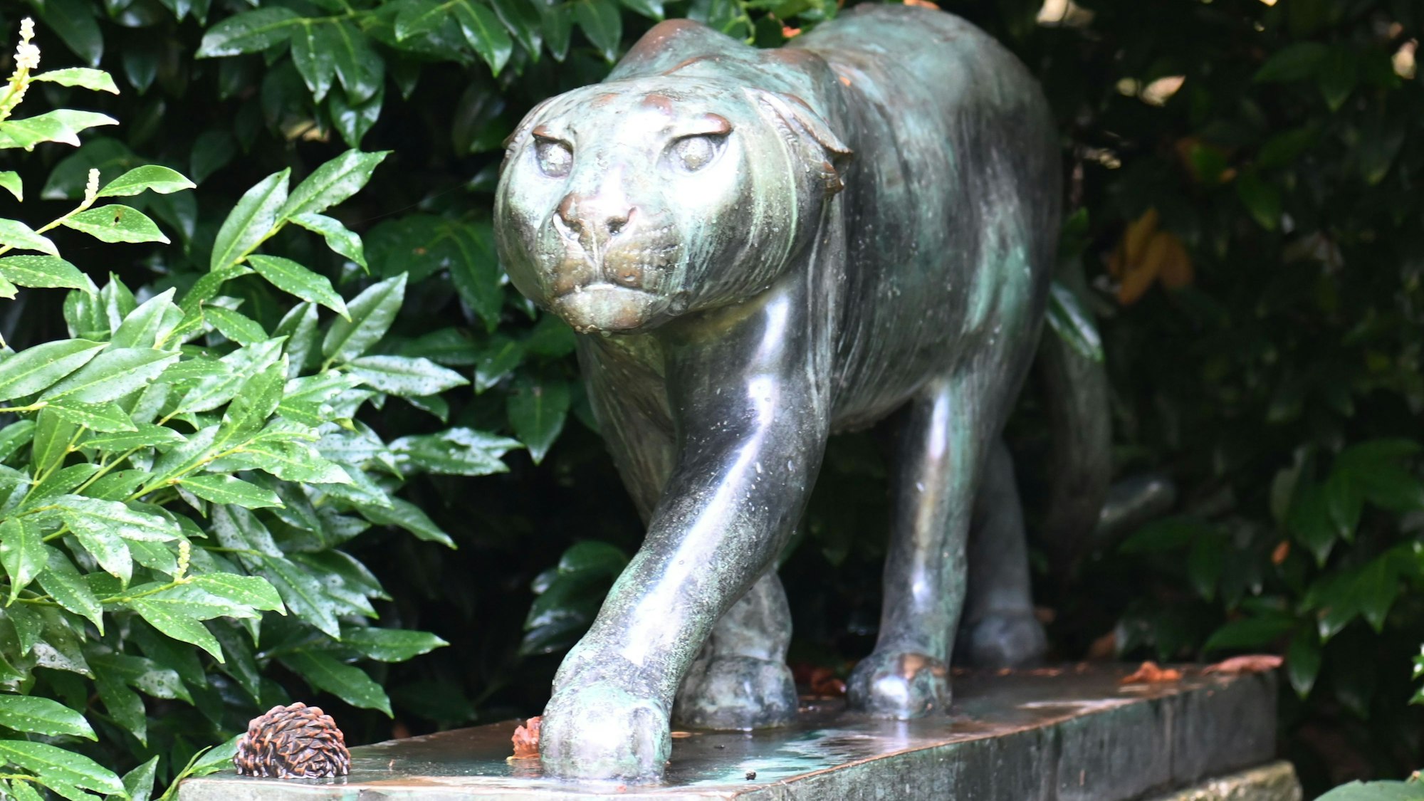 Die im Marienburger Südpark stehende Plastik „Panther“ von Fritz Behn.