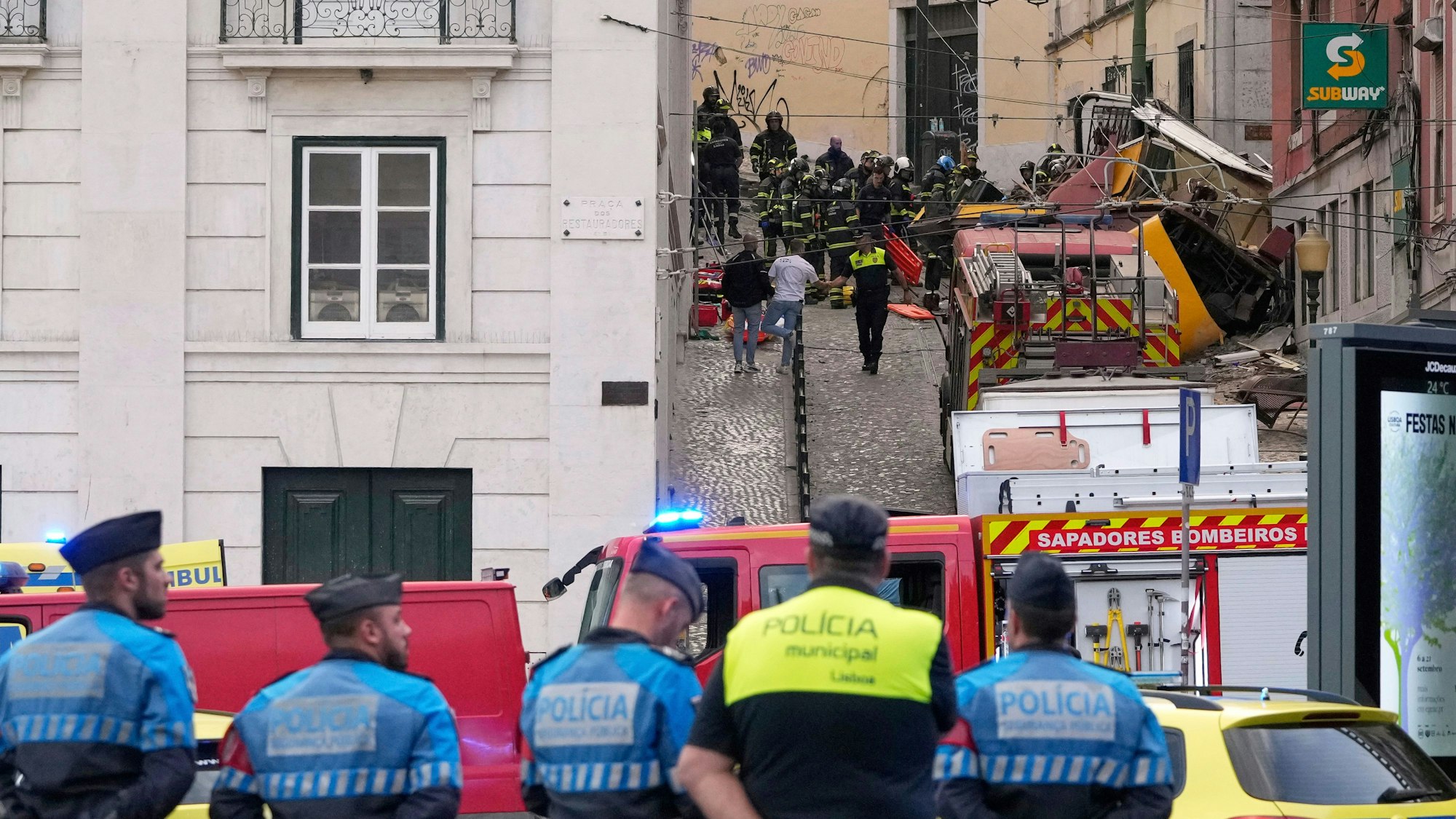 Der Unfall des auch bei Touristen beliebten „Elevador da Gloria“ habe sich am Mittwochabend aus noch unbekannter Ursache ereignet, berichteten lokale Medien.