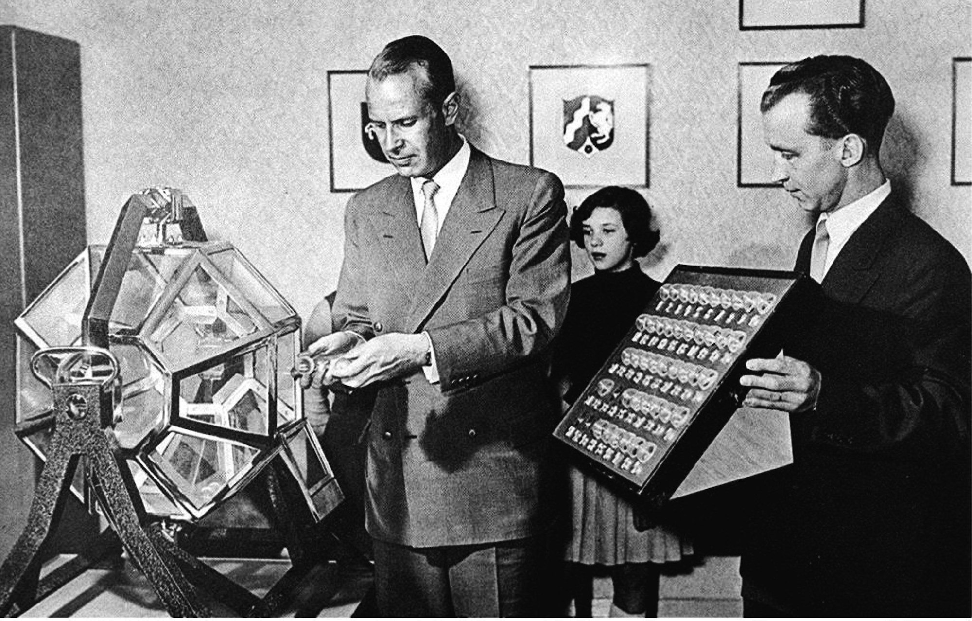 Das Waisenmädchen Elvira Hahn zog die erste Kugel in der Geschichte des erfolgreichen Glücksspiels «6 aus 49» - es war ausgerechnet die 13. (Archivbild)