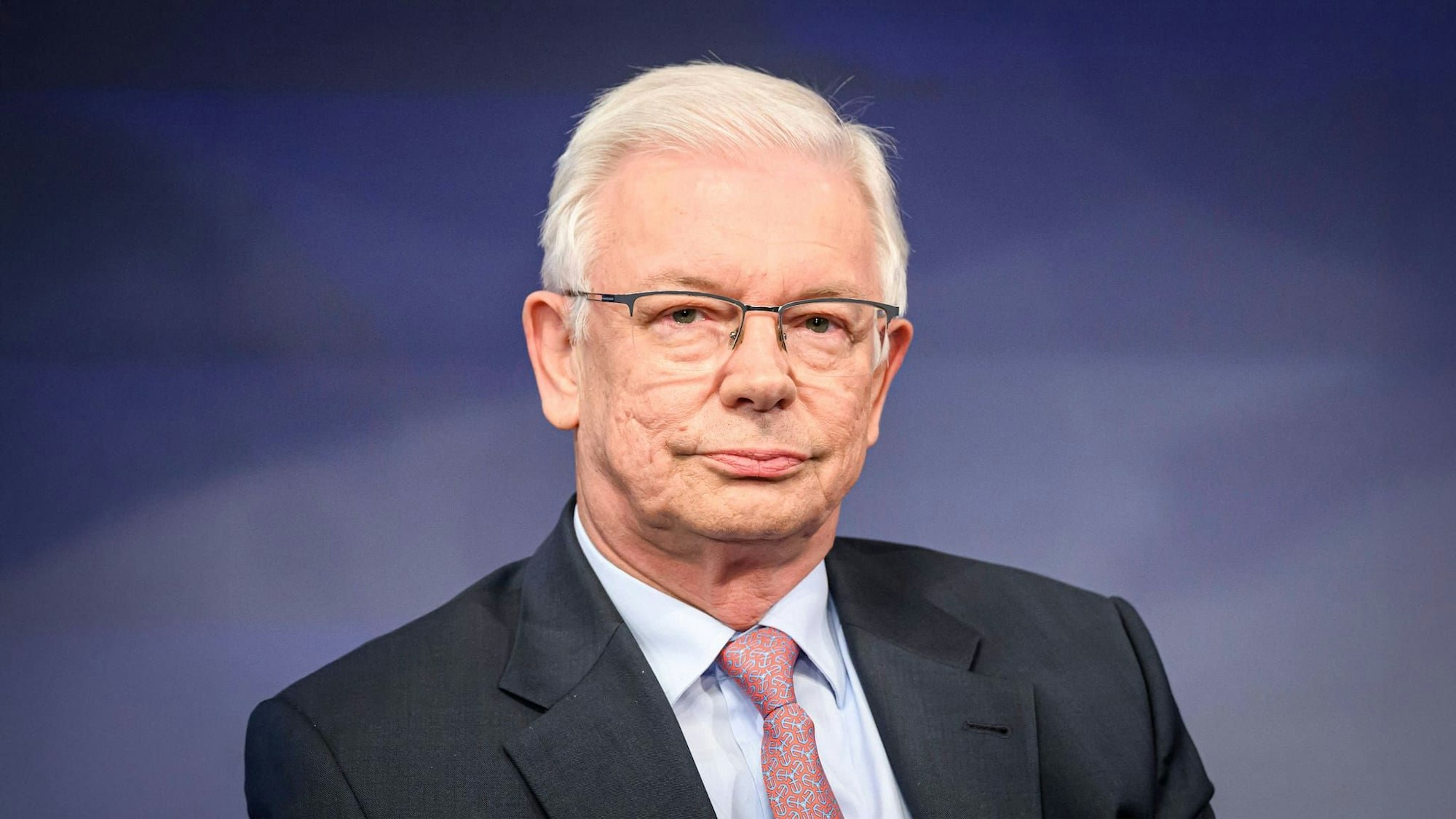 Das Bild zeigt den ehemaligen hessischen Ministerpräsidenten Roland Koch (CDU) Foto: IMAGO / Uwe Koch.