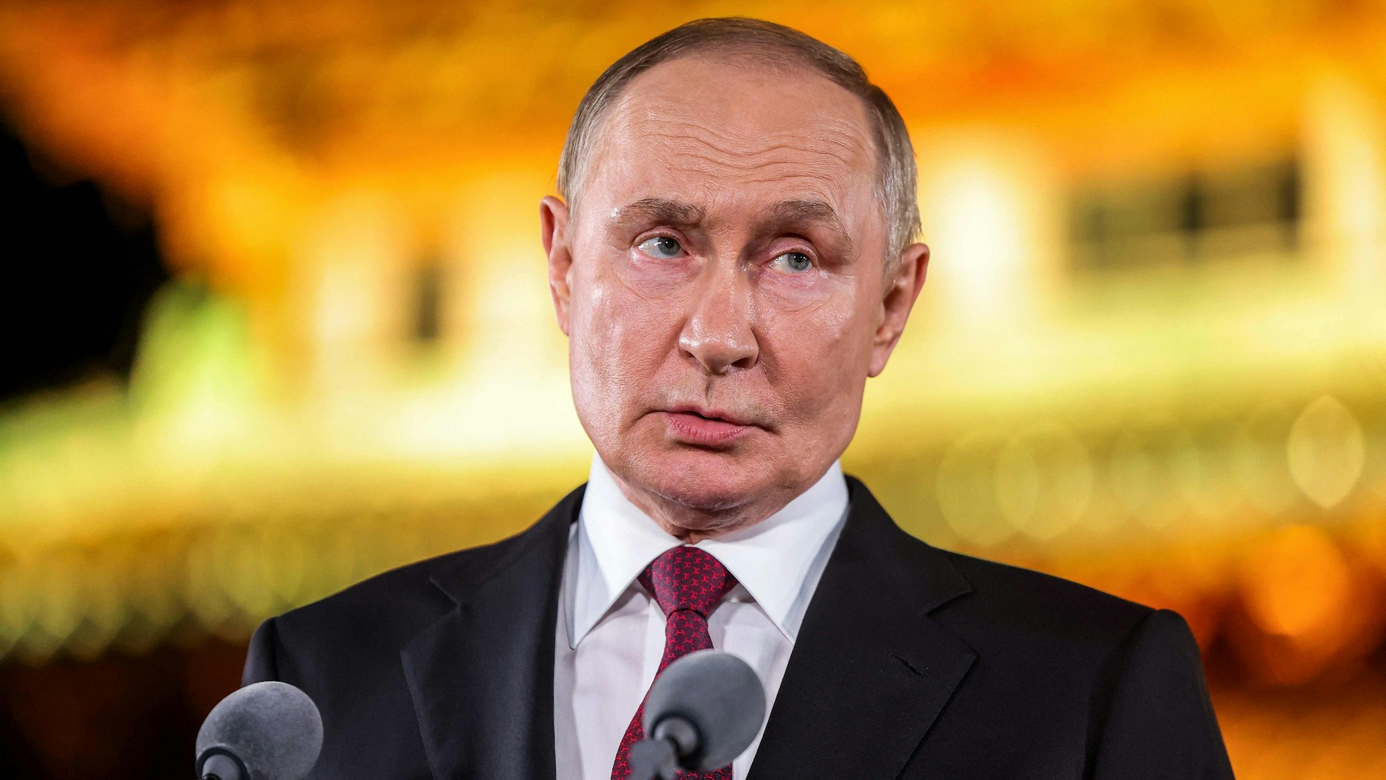 Kremlchef Wladimir Putin bleibt weiter auf Kriegskurs. Moskau weist die jüngsten Worte von Friedrich Merz und Donald Trump zurück. (Archivbild)