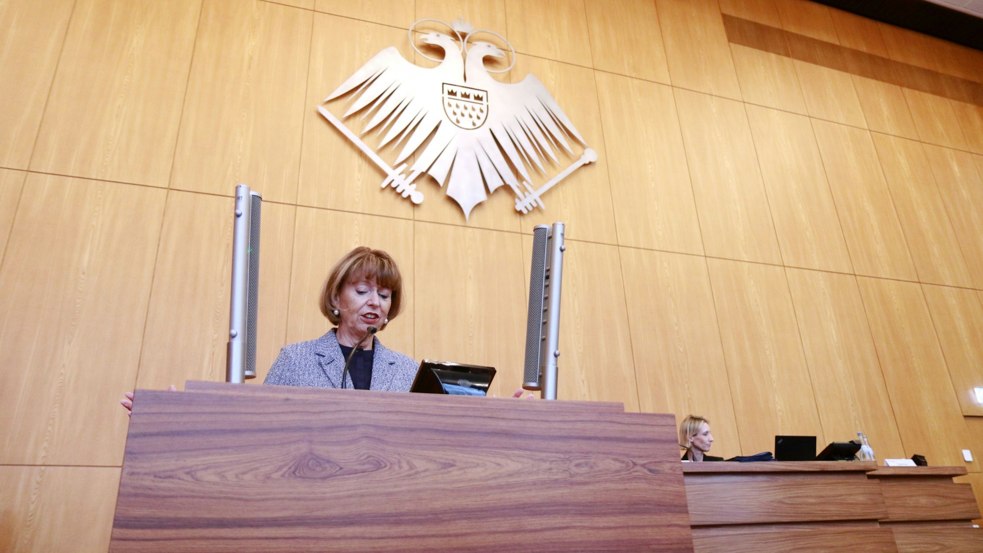 Henriette Reker führte am Donnerstag, 4. September, durch ihre letzte Ratssitzung als Kölner Oberbürgermeisterin.