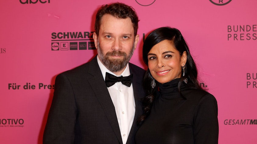 Christian Ulmen und Collien Ulmen-Fernandes posieren für Fotografen.