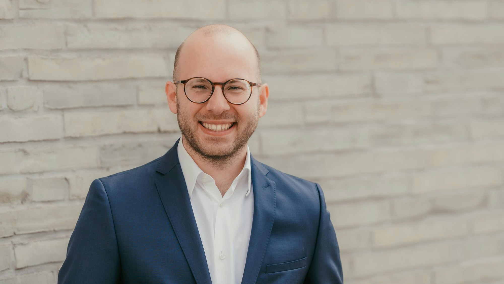 Das Porträt zeigt Maximilian Dichant.