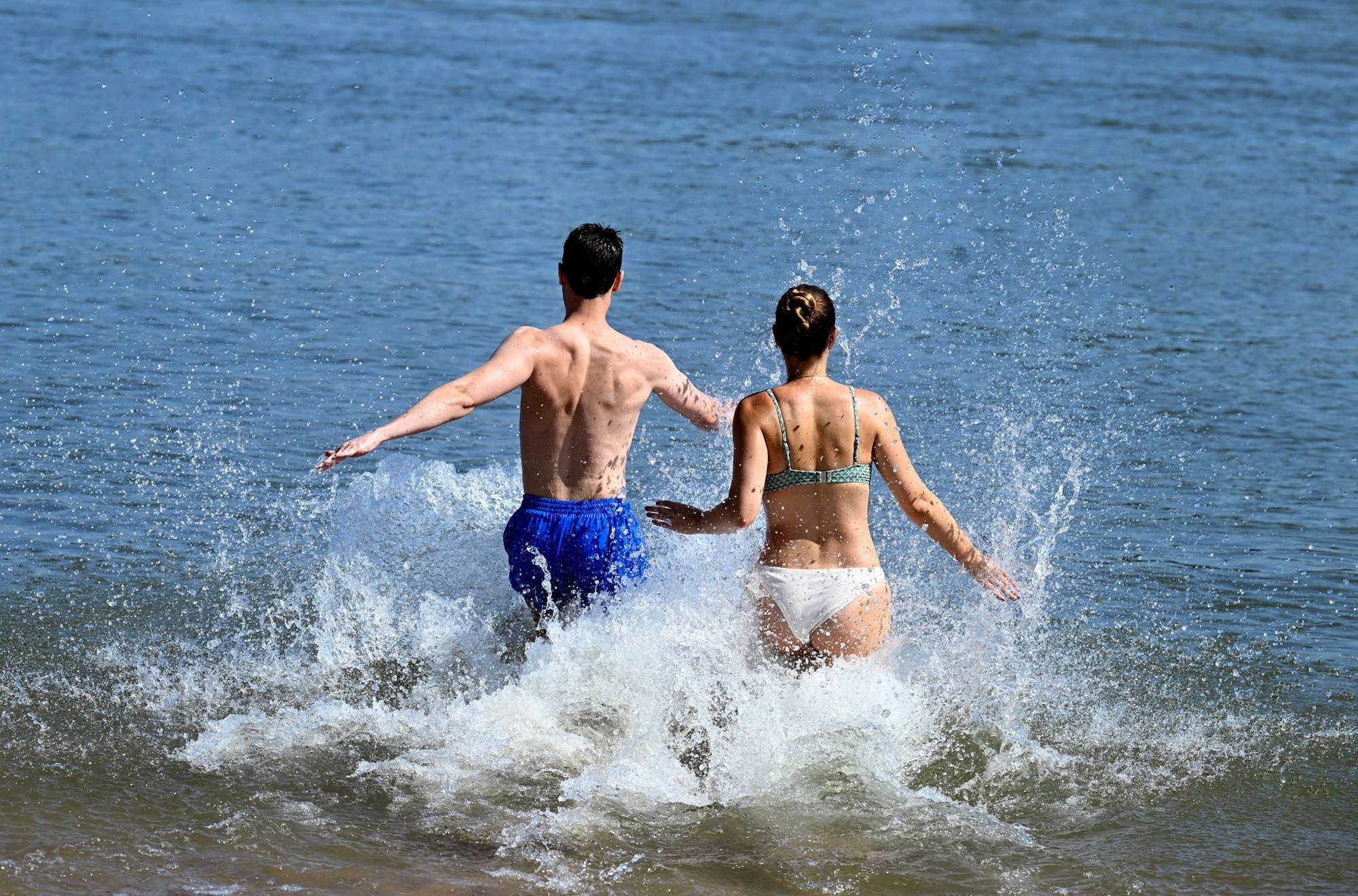 Am Wochenende wird es nochmal sommerlich warm. (Archivfoto)