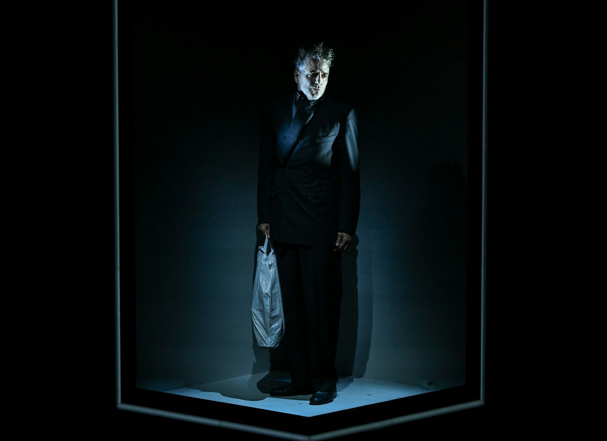 Seinen Einstand am Berliner Ensemble gibt Harzer mit «De Profundis».