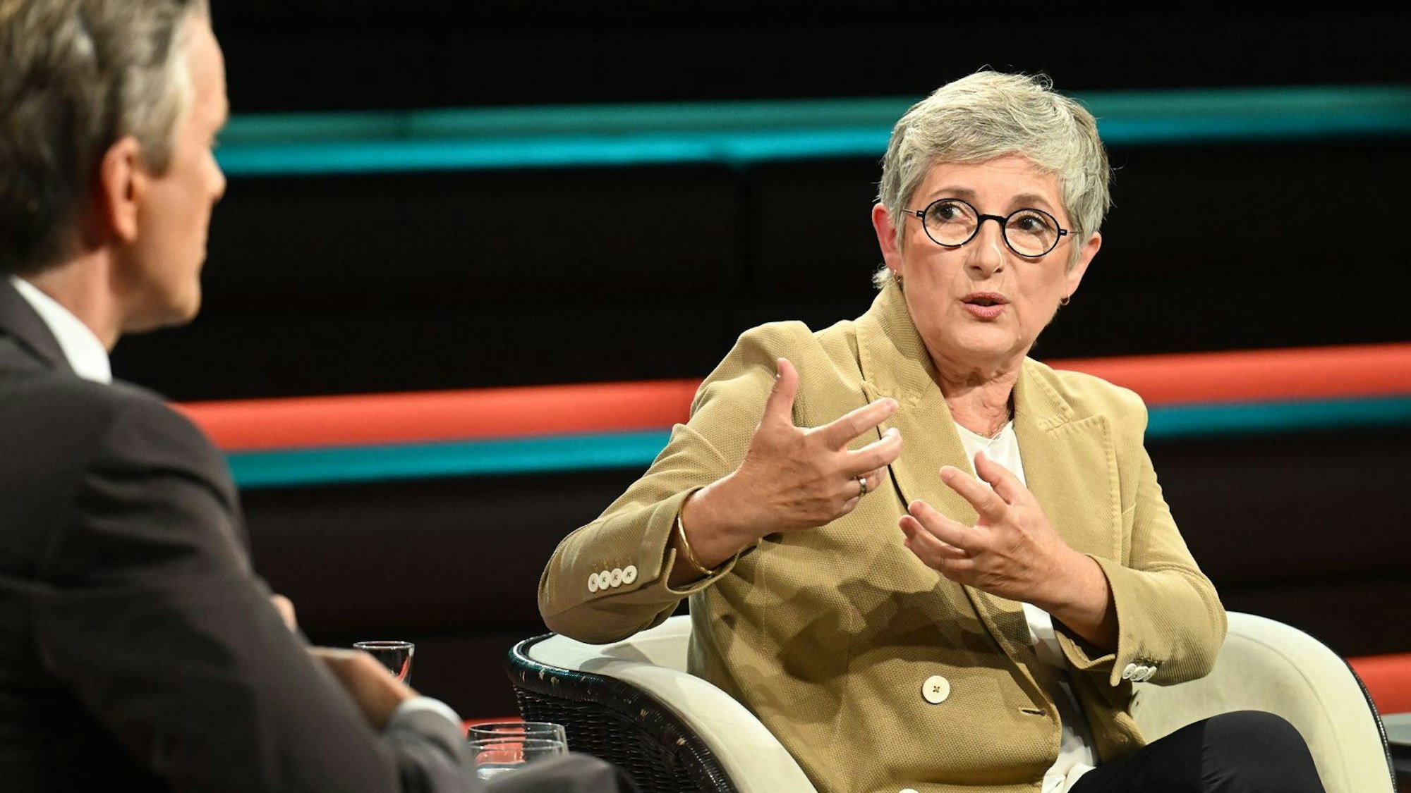 Grünen-Politikerin Britta Haßelmann erklärte bei „Markus Lanz“, was sie an der Debatte rund ums Bürgergeld stört. (Bild: ZDF / Cornelia Lehmann)