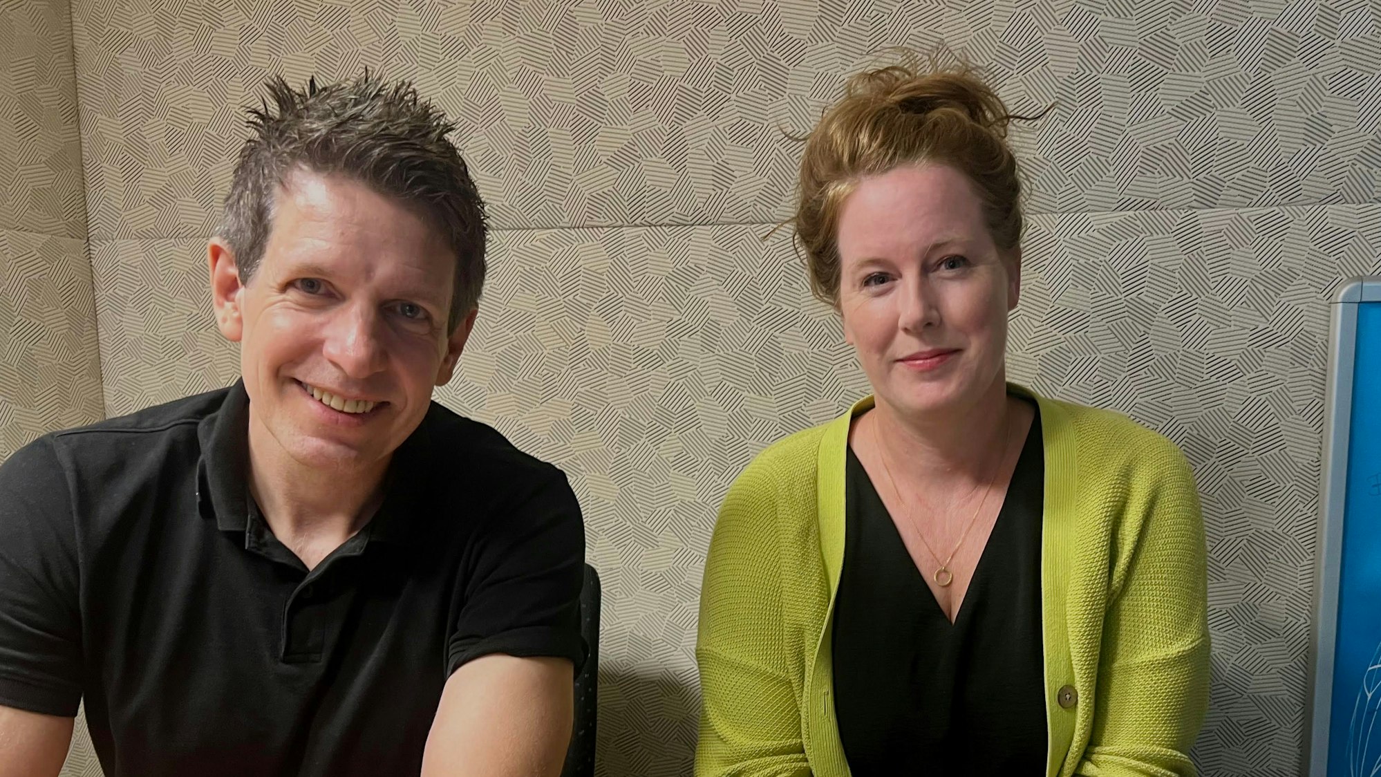 Martin Andree und Sarah Brasack im Podcast-Studio des Kölner Stadt-Anzeiger