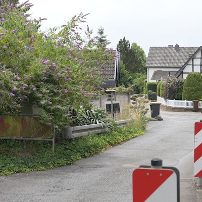 Die Durchfahrt in Menzlingen ist sehr eng. Daher sind Verkehrsbeschränkungen nötig. Über Einzelheiten wird diskutiert.