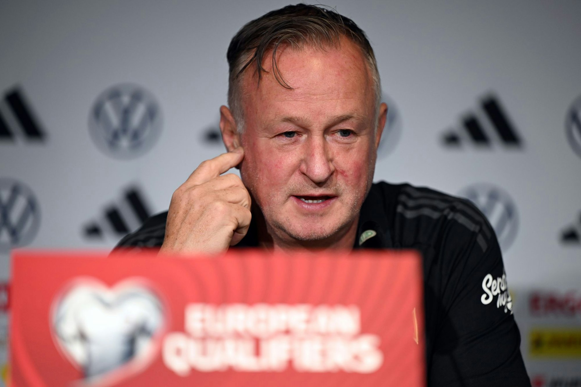 Trainer O'Neill erinnerte an große Tage des nordirischen Fußballs.
