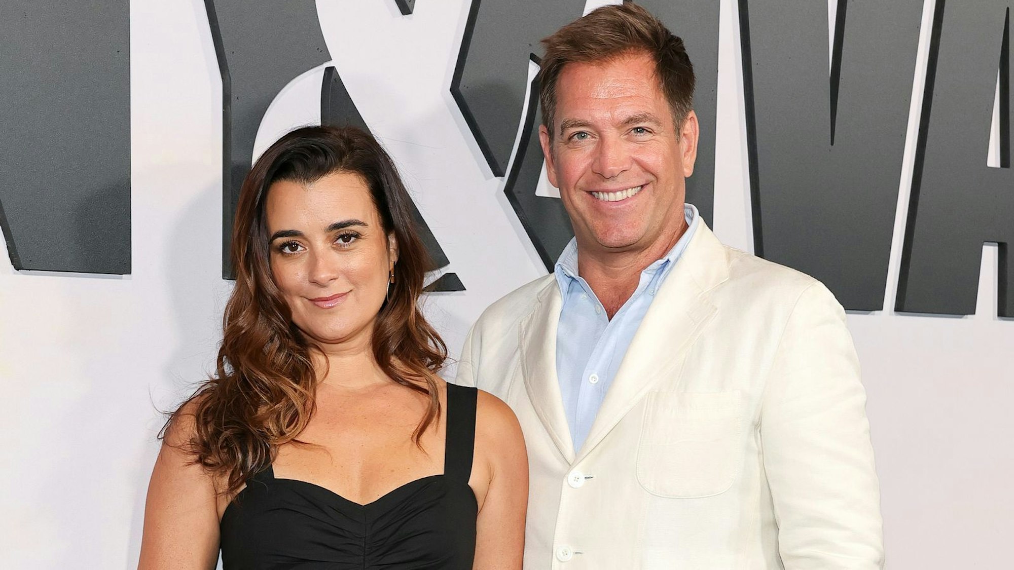 Freuen sich über ihre Rückkehr zu ihren wohl bekanntesten Rollen: Cote de Pablo und Michael Weatherly bei der Premiere von „NCIS: Tony & Ziva“ in New York. (Bild: 2025 Getty Images/Dia Dipasupil)
