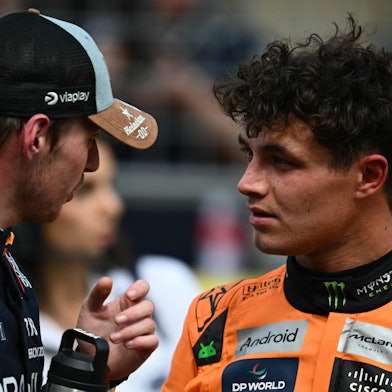 Max Verstappen (l.) und Lando Norris.