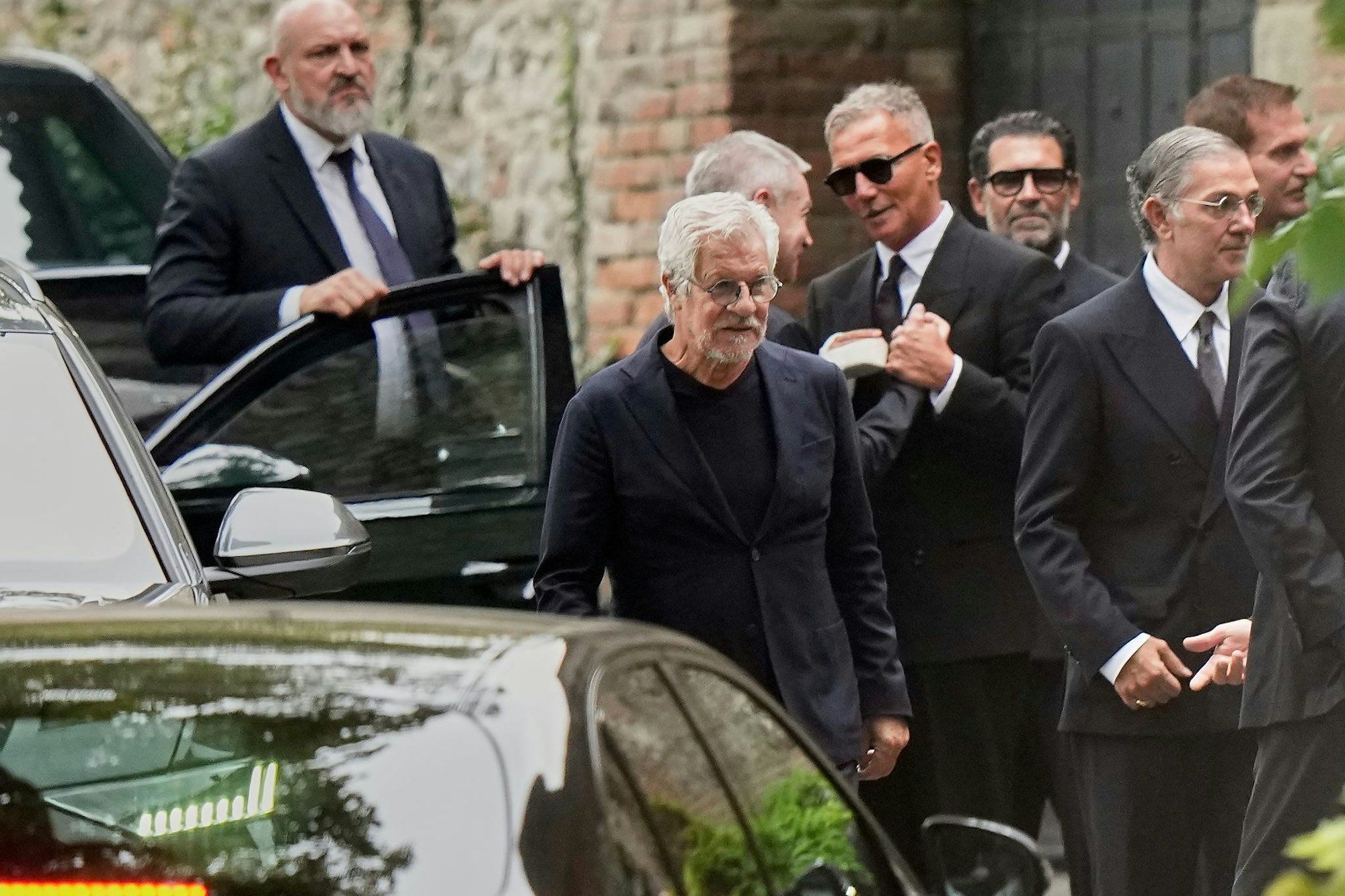 Lebens- und Geschäftspartner Leo Dell'Orco nimmt Abschied von Armani.