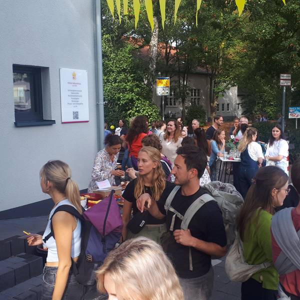 Rund um das Kölner Geburtshaus war auf dem Sommerfest viel los.