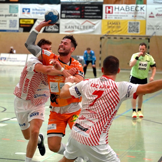 05.09.2025, Handball-Bergische Panter-Longericher SC 
mitte: Kaan Taymaz (Panther)
Foto: Uli Herhaus