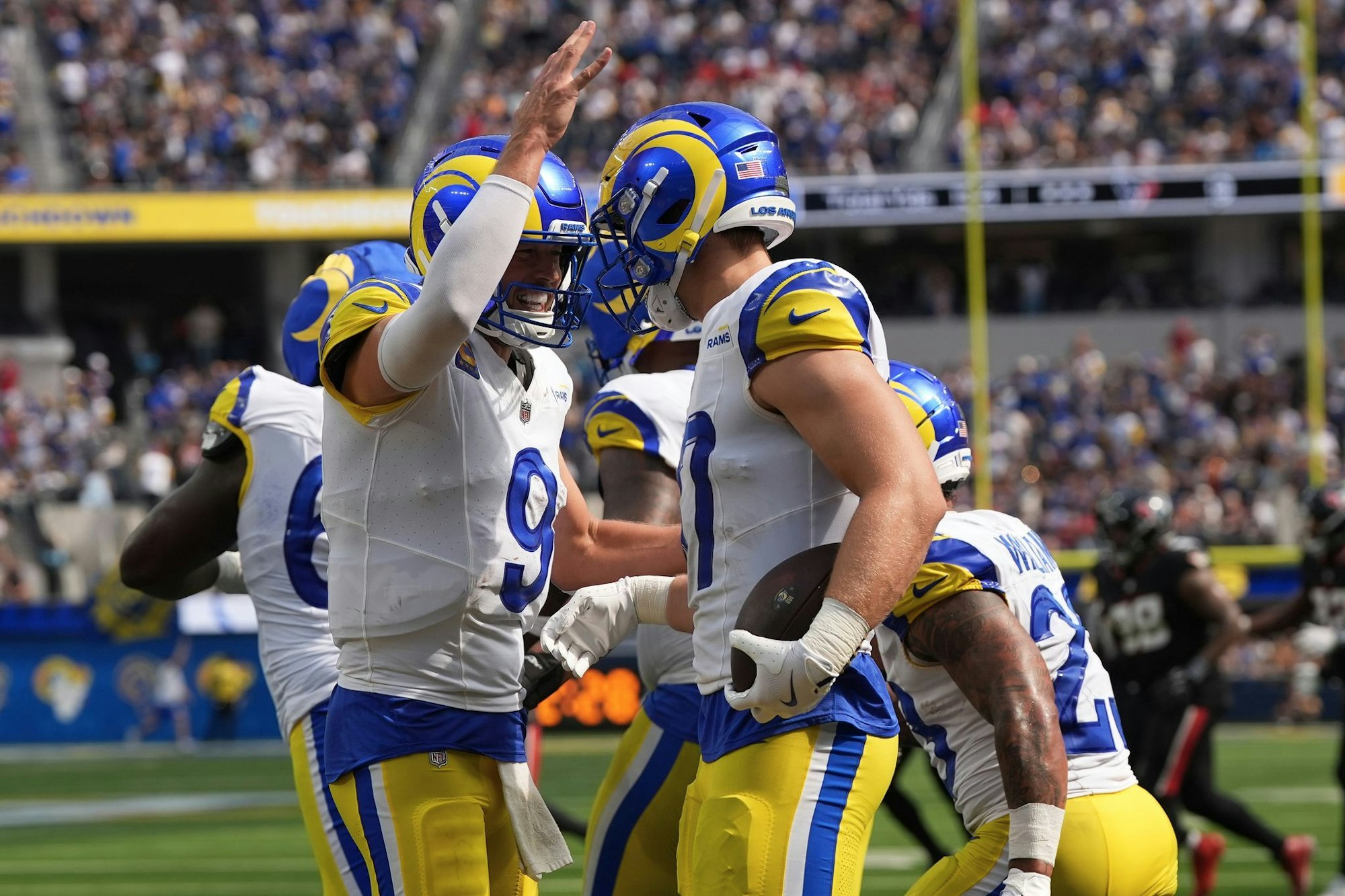 Die Rams starteten mit einem Heimsieg über die Texans um Jakob Johnson in die Saison.