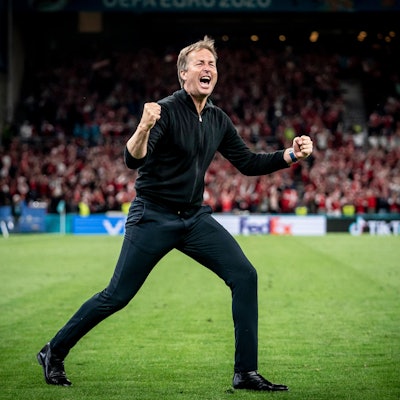Kasper Hjulmand als dänischer Nationaltrainer im Stadion Parken in Kopenhagen