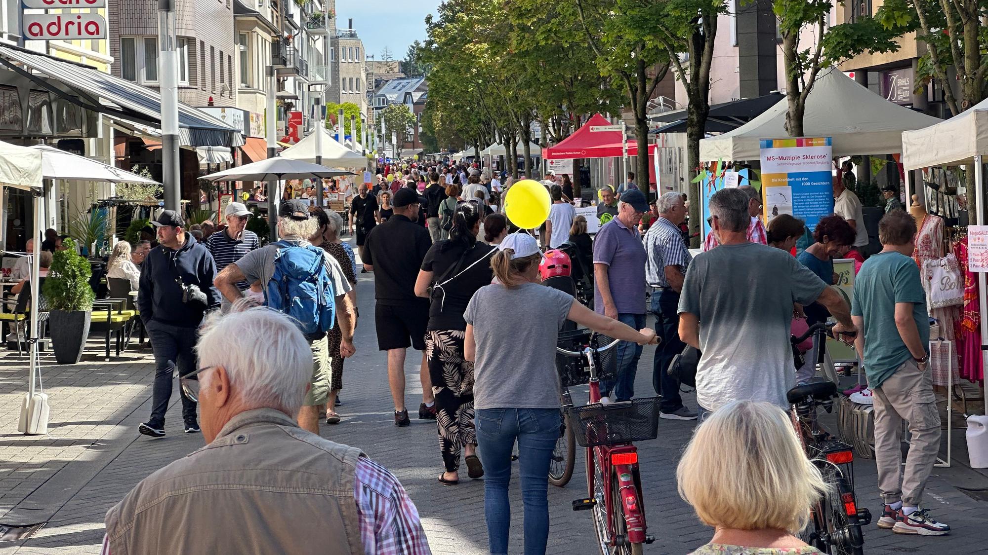 Troisdorf Verein(t) in der Fußgängerzone war sehr gut besucht.