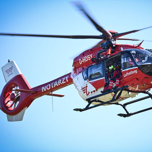 Rettungshubschrauber in der Luft
