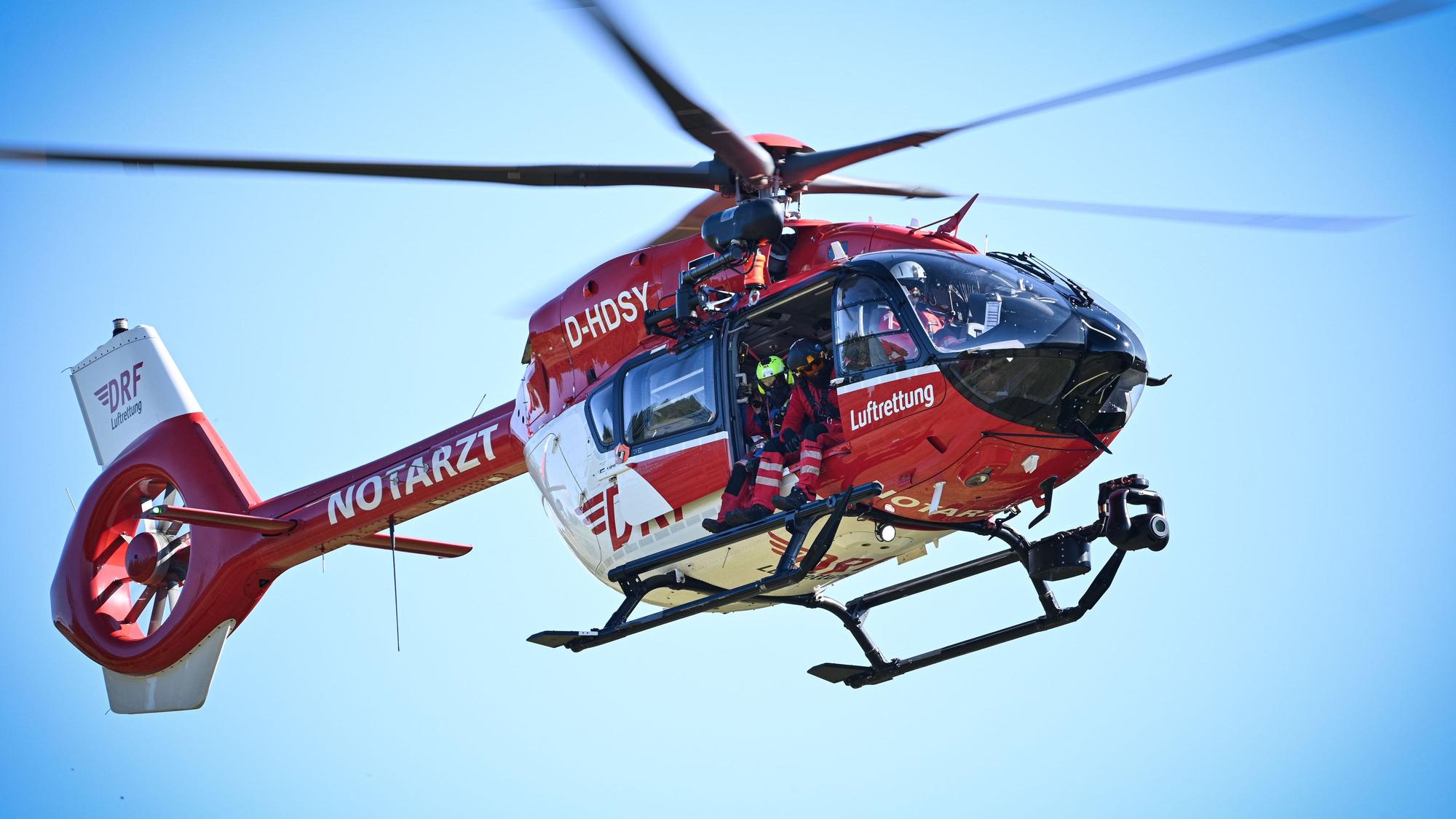 Rettungshubschrauber in der Luft