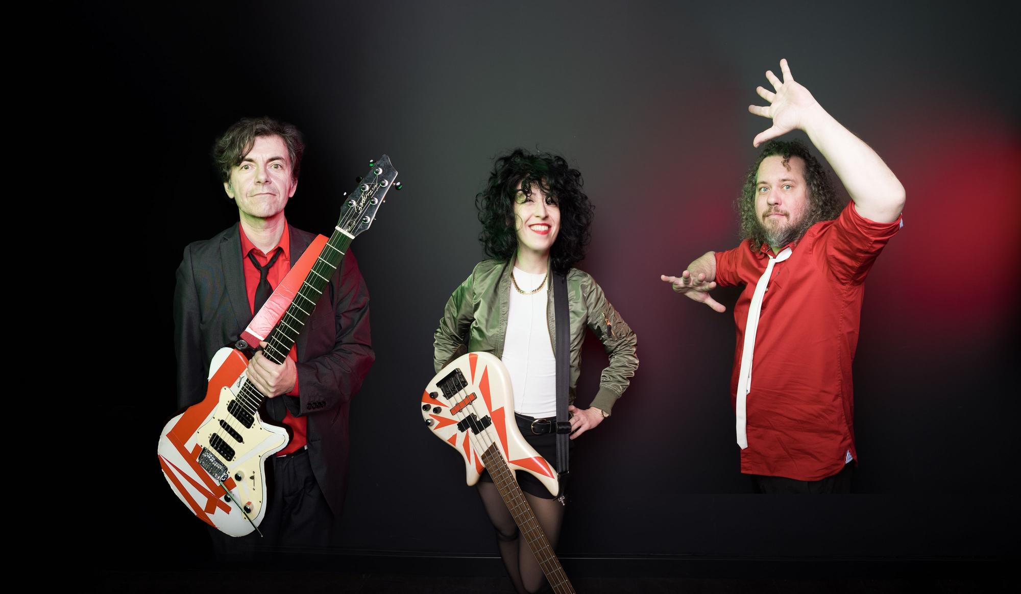 Auf dem Bild ist die Band Angelika Express zu sehen. Foto: Angelika Express