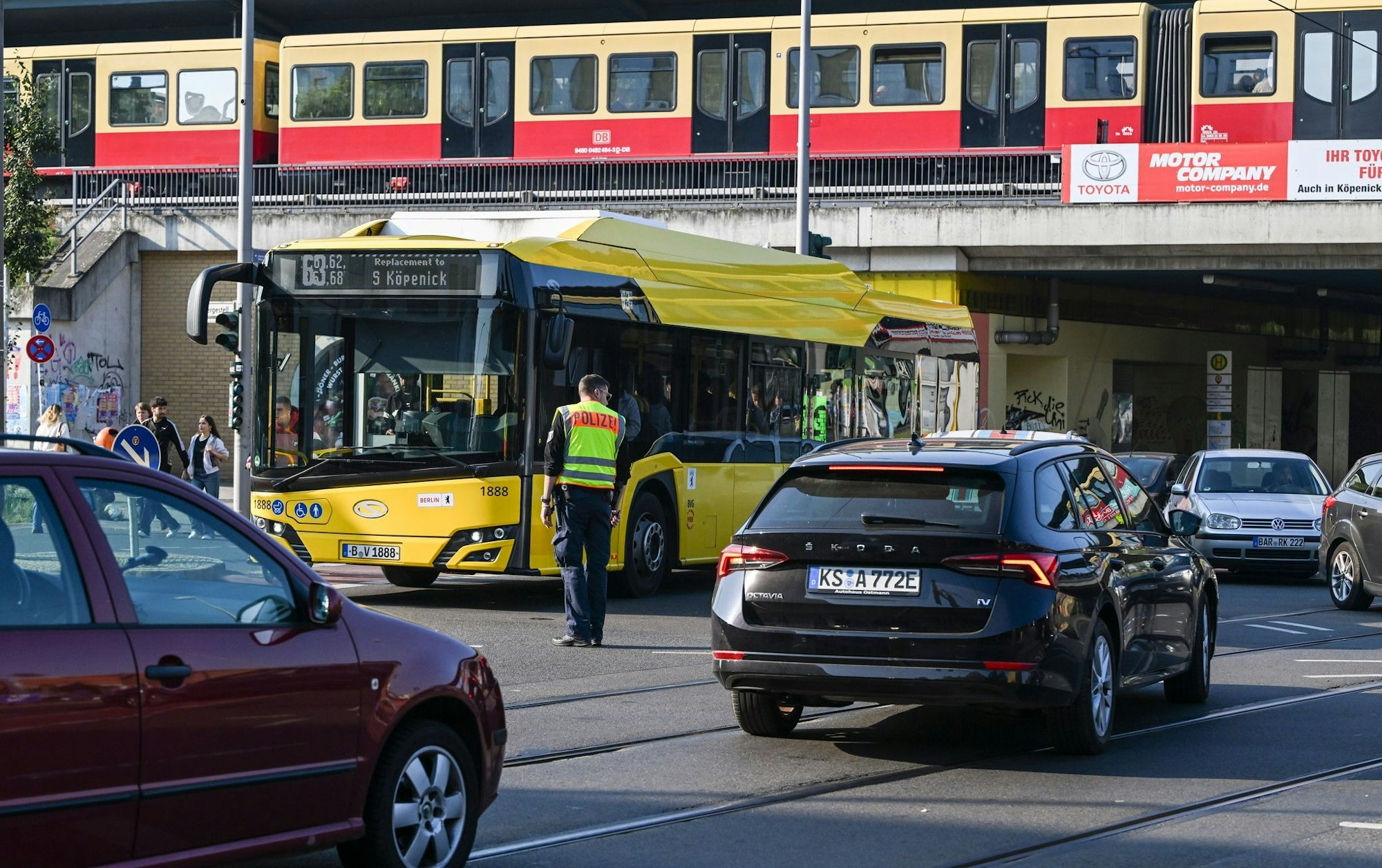 Während des Stromausfalls fielen auch Ampeln aus.