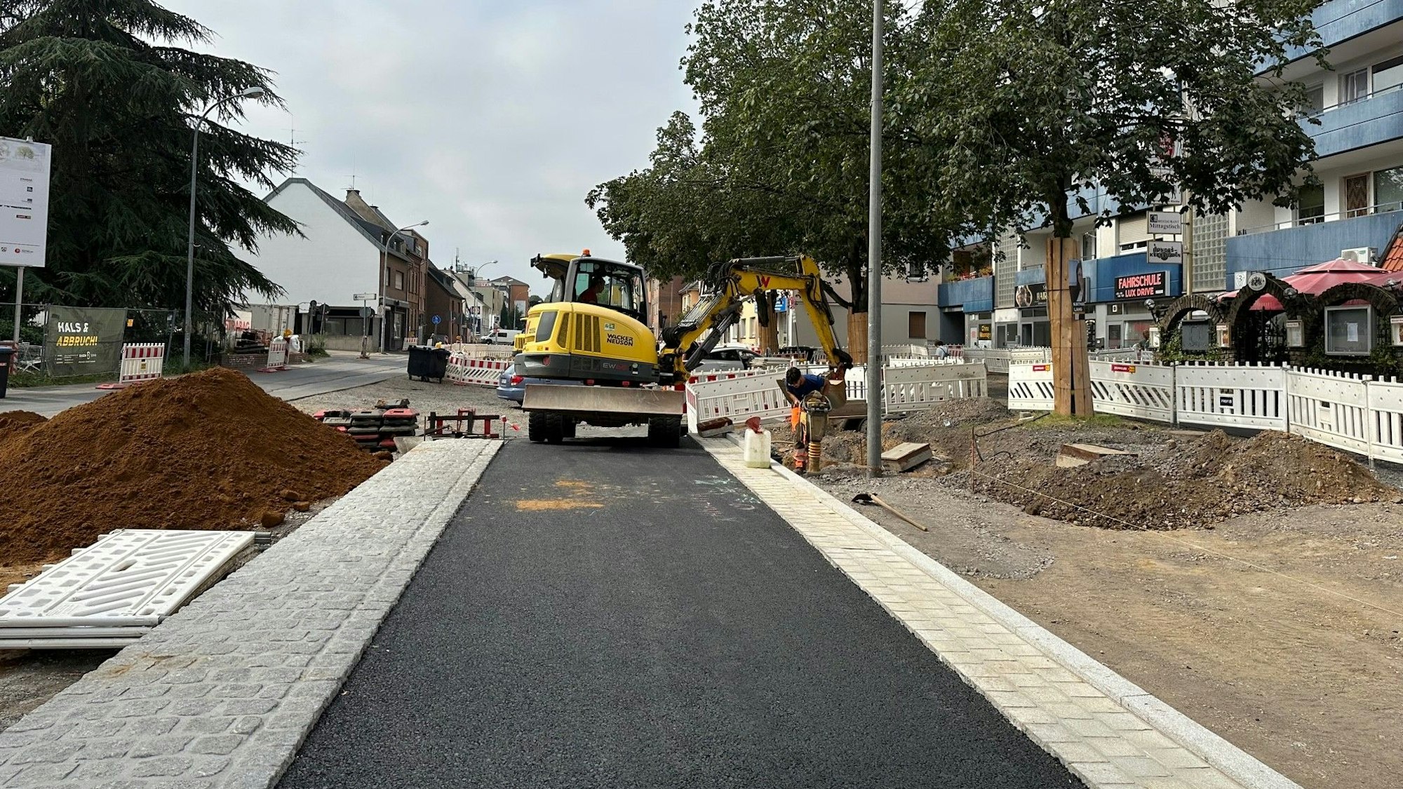 Das Foto zeigt einen weit fortgeschrittenen Bauabschnitt an der „Lebensader Lux“.