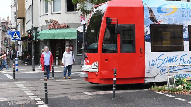 08.09.2025 Köln. Der KVB Übergang Ubierring / Alteburger Straße. Foto: Alexander Schwaiger